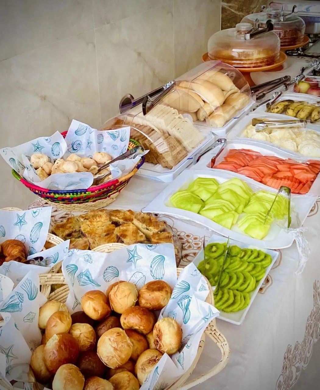 Restaurant/places to eat in Paraiso Beach Hotel