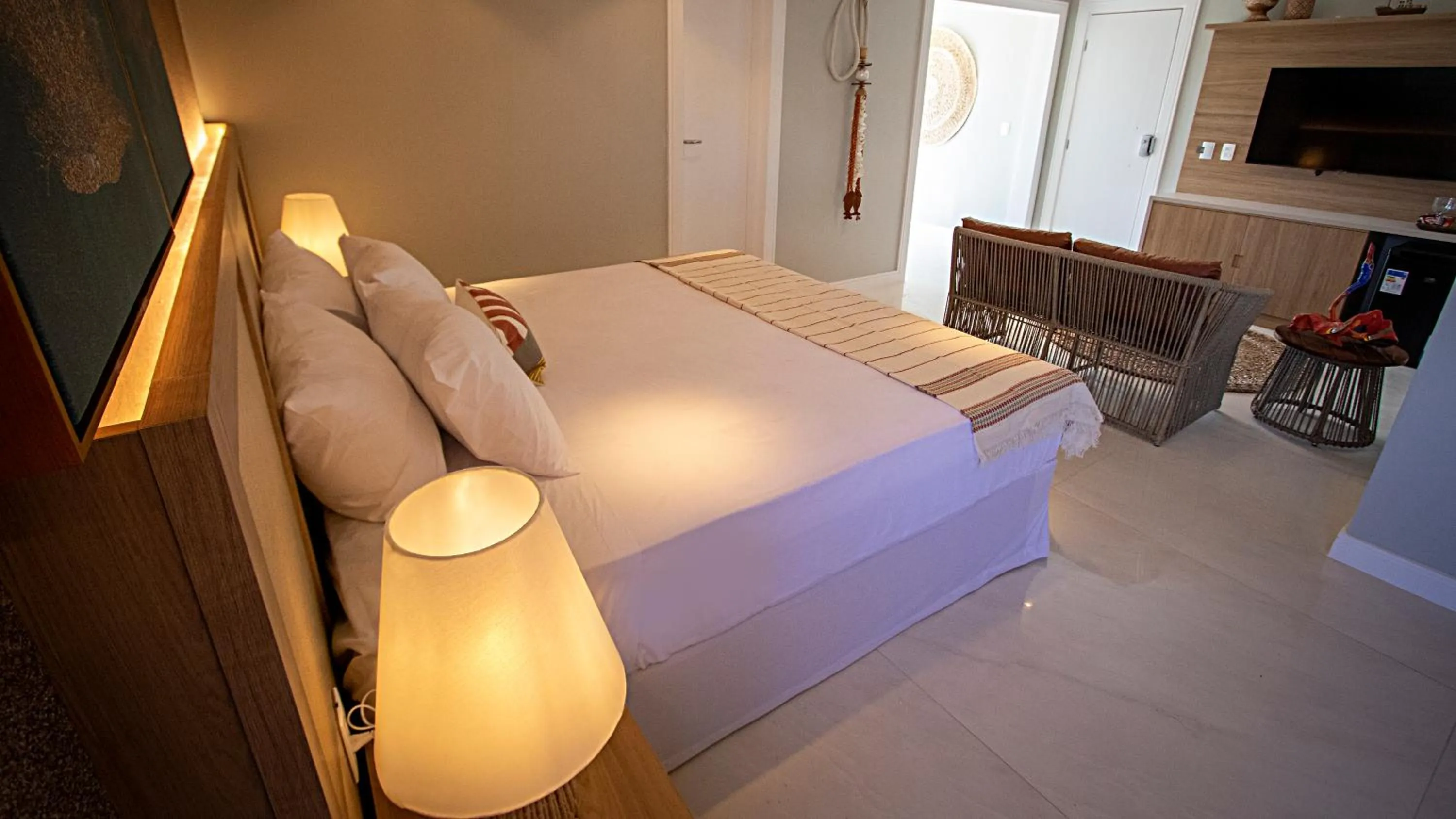 Bedroom, Bed in Paraiso Beach Hotel