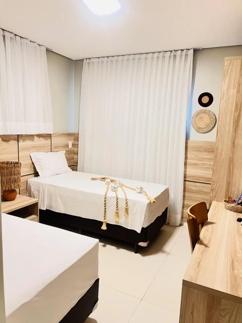 locker, Bed in Paraiso Beach Hotel