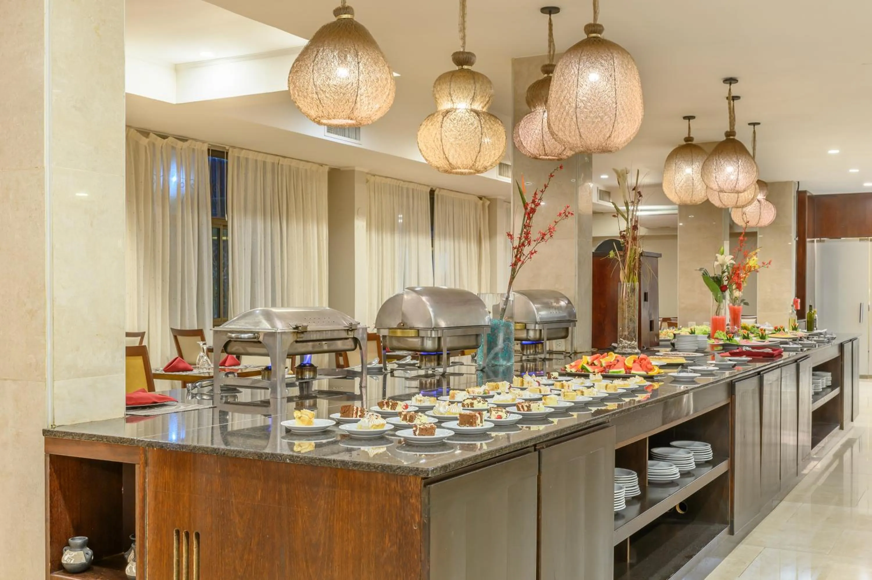 Restaurant/places to eat in Exe Hotel Cataratas