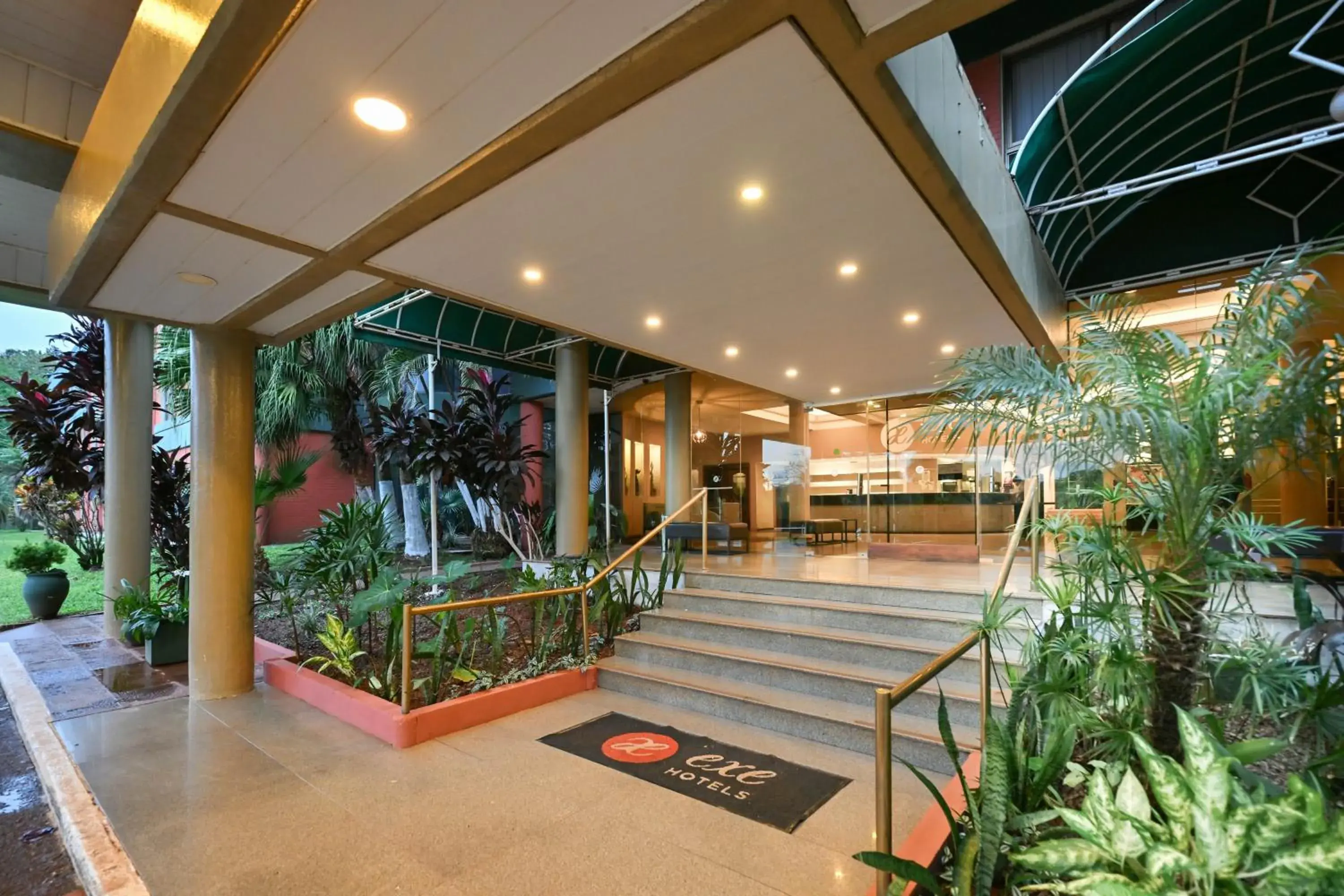 Facade/entrance in Exe Hotel Cataratas Facade/entrance in Exe Hotel Cataratas