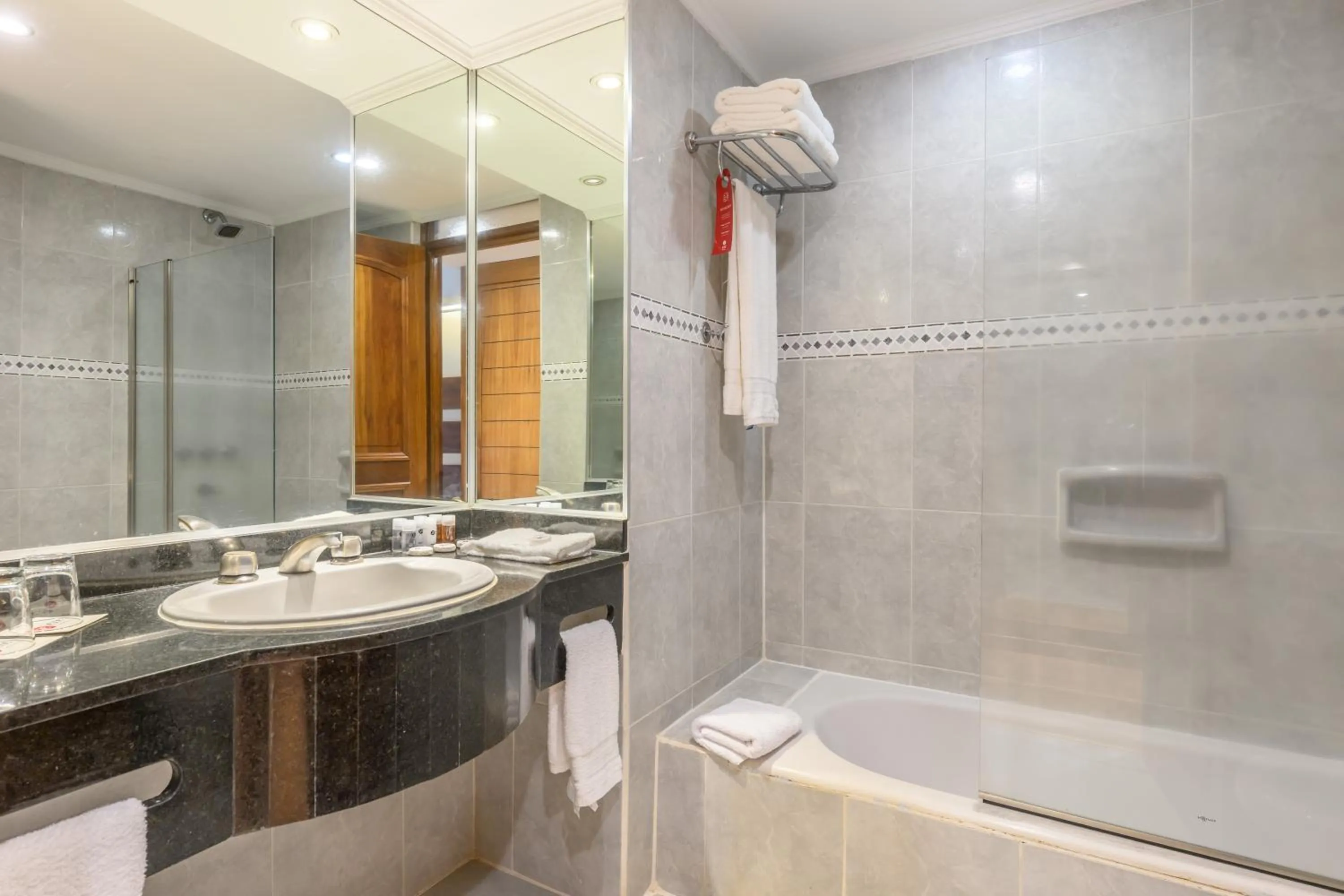 Bathroom in Exe Hotel Cataratas