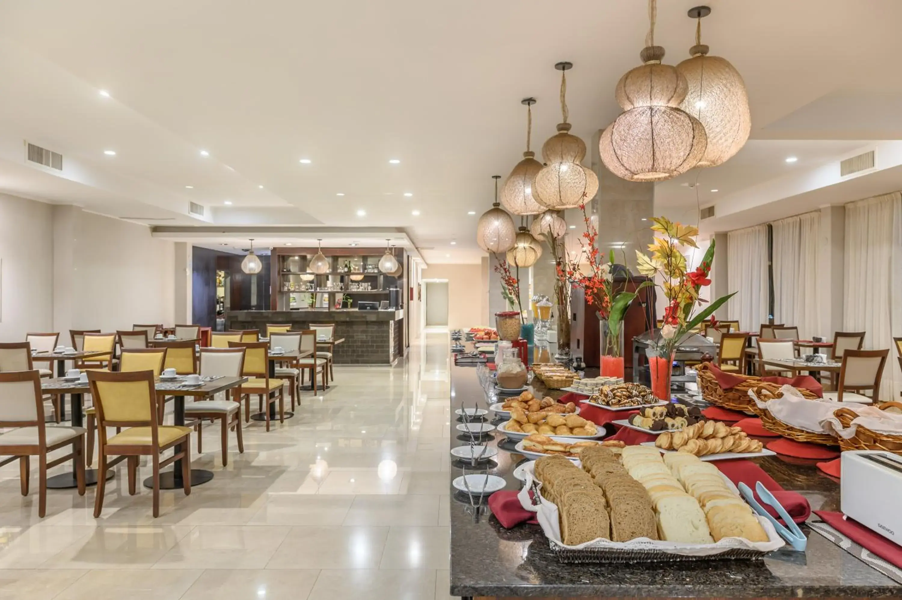 Buffet breakfast in Exe Hotel Cataratas Buffet breakfast in Exe Hotel Cataratas