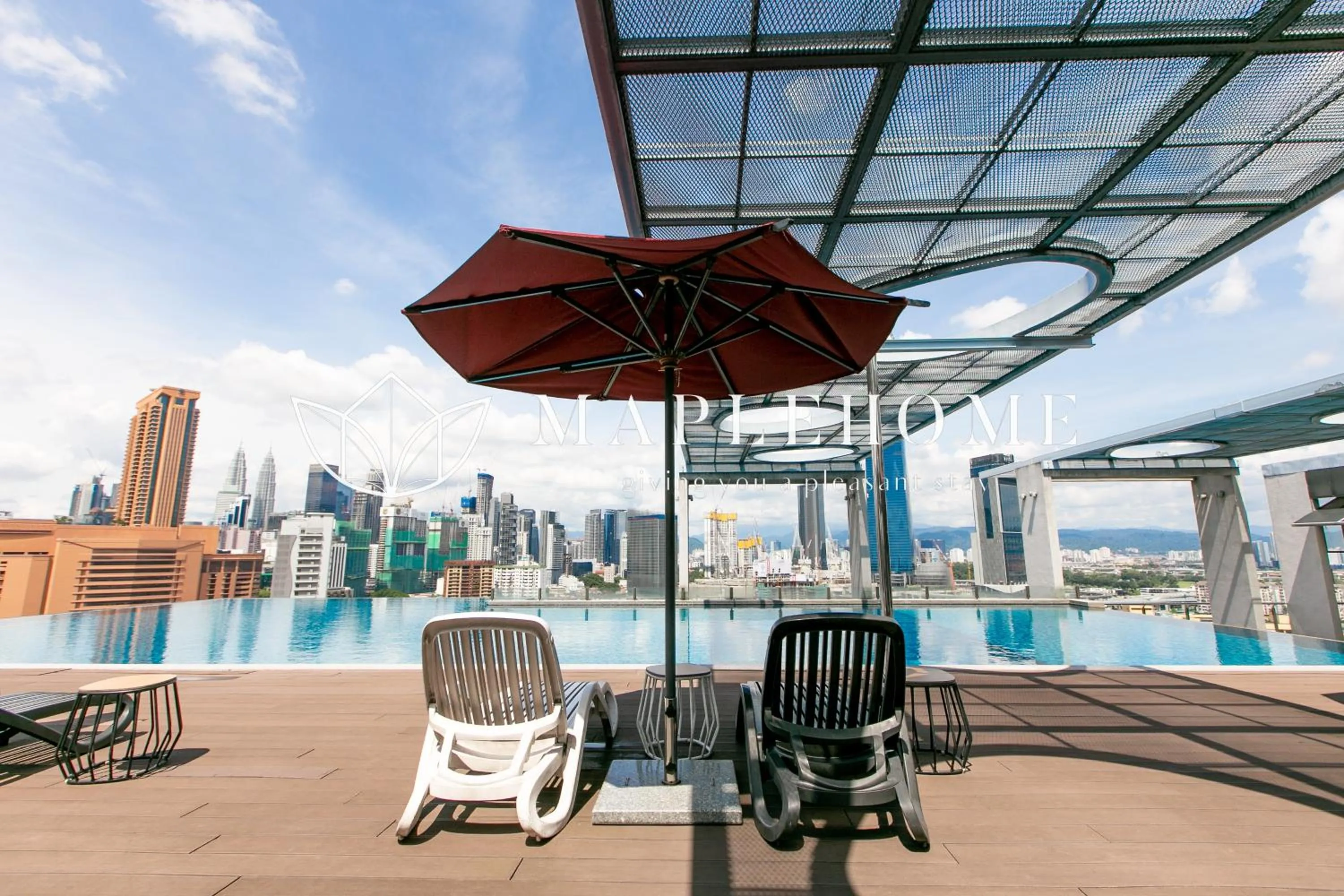 Swimming pool in D'Majestic Premier Suites Kuala Lumpur