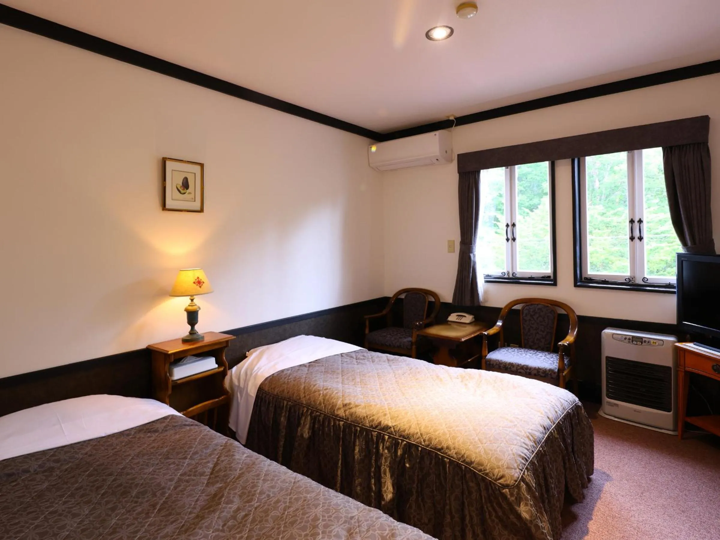 Petit Hotel & Restaurant Old Age