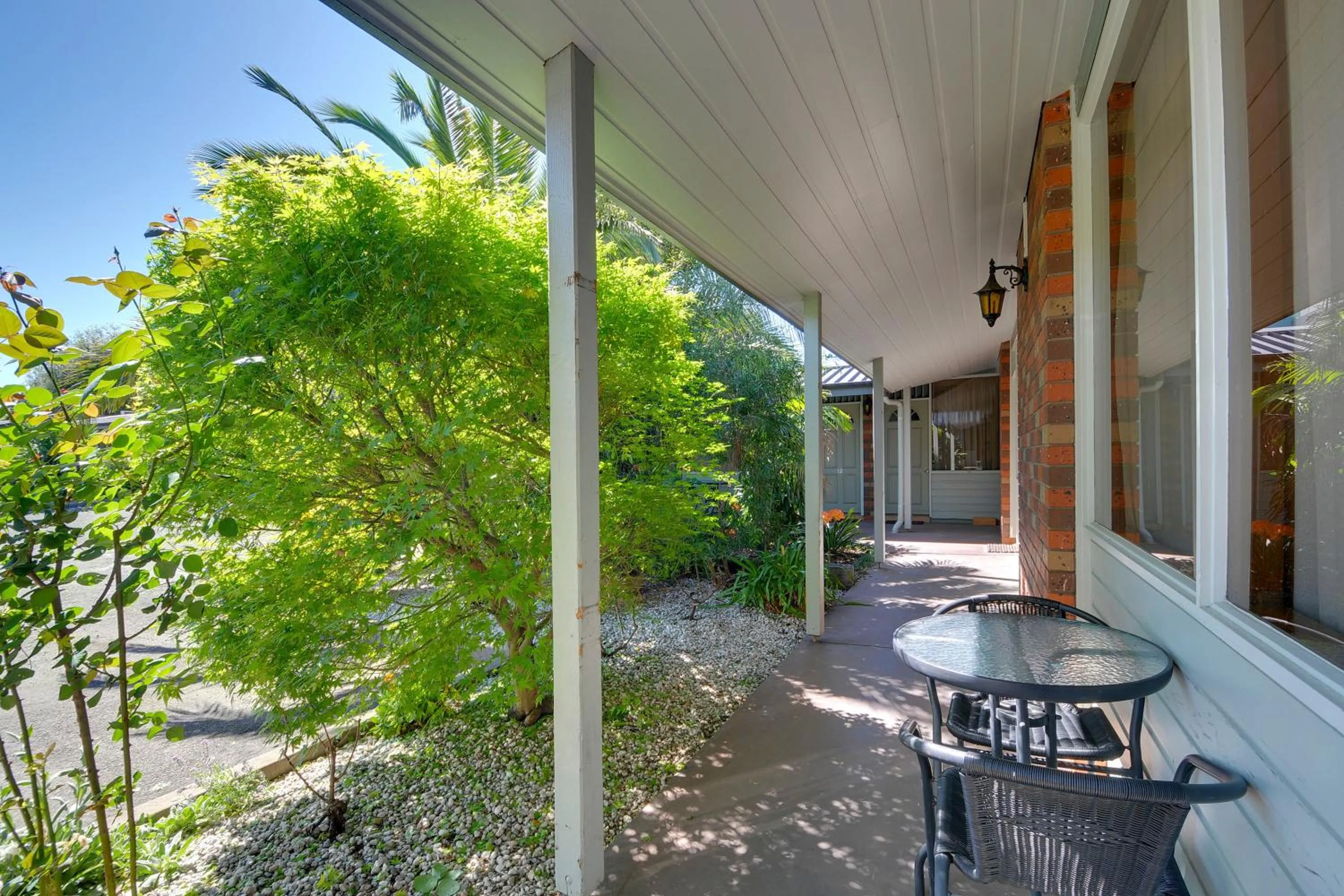 Garden in Cedar Lodge Motel