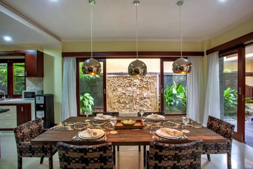 Dining area in Tiga Samudra Villa