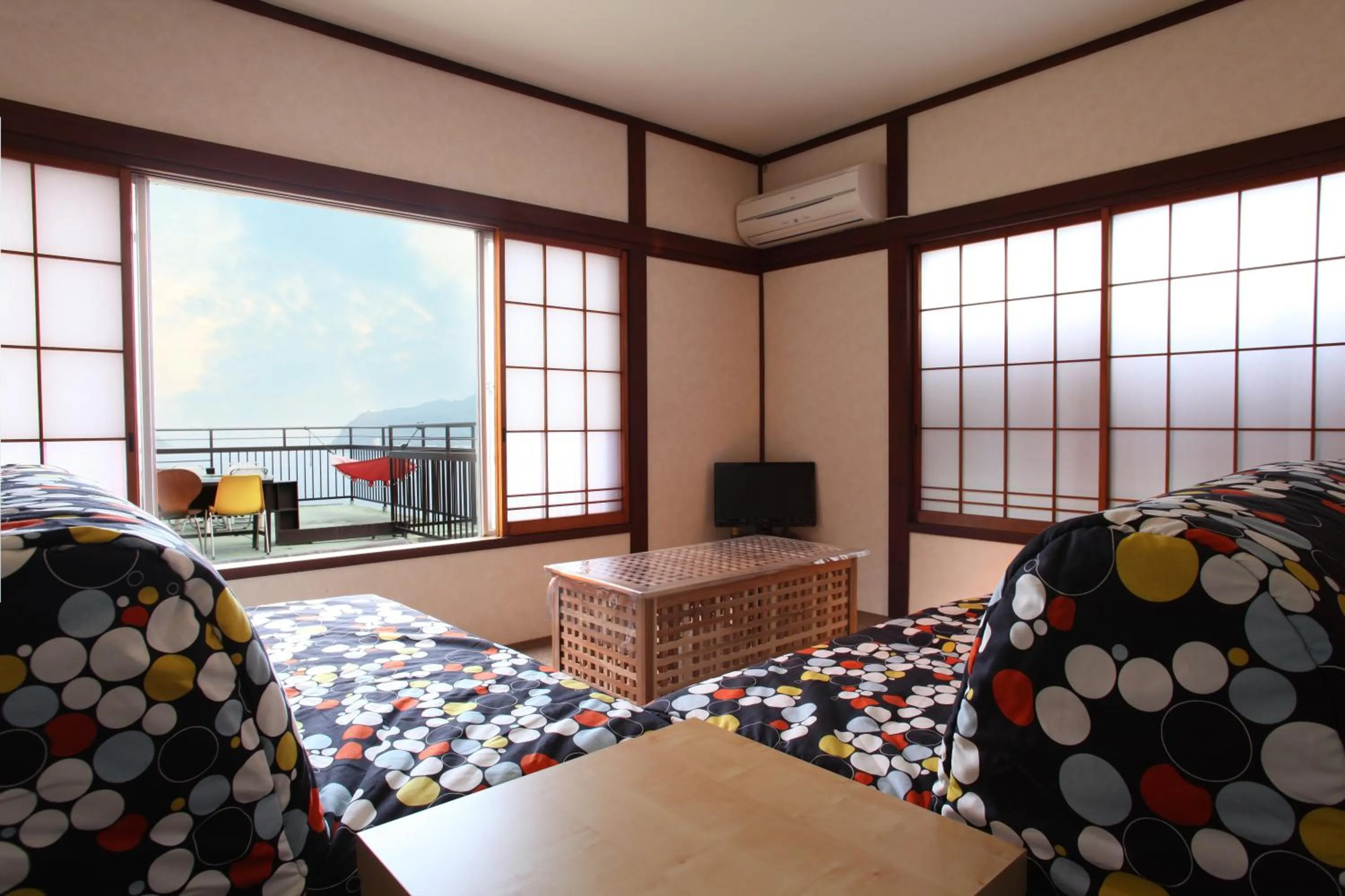 TV and multimedia in Beach Commune Simploose (Adult Only)