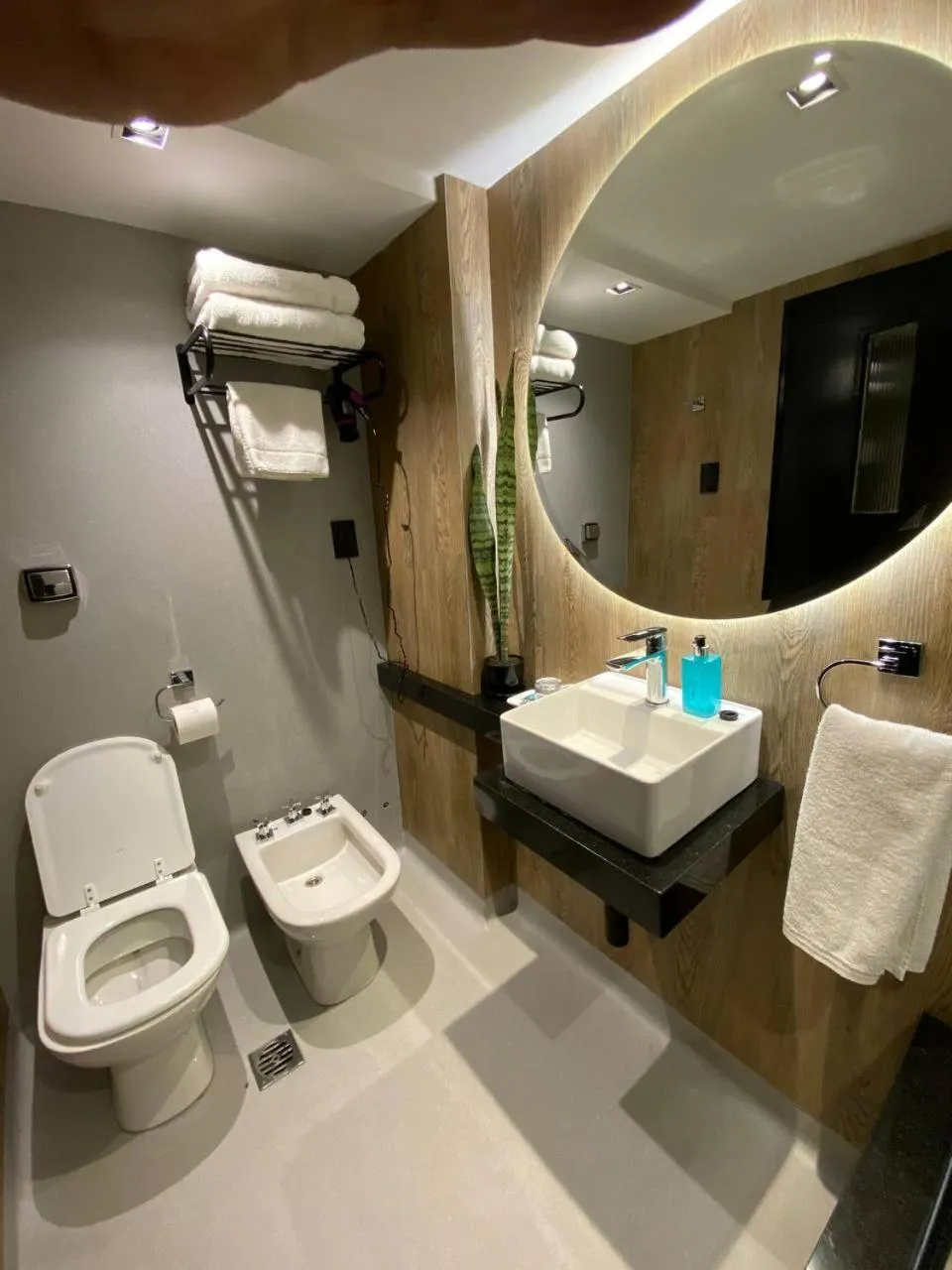 Bathroom in Garden Park Hotel