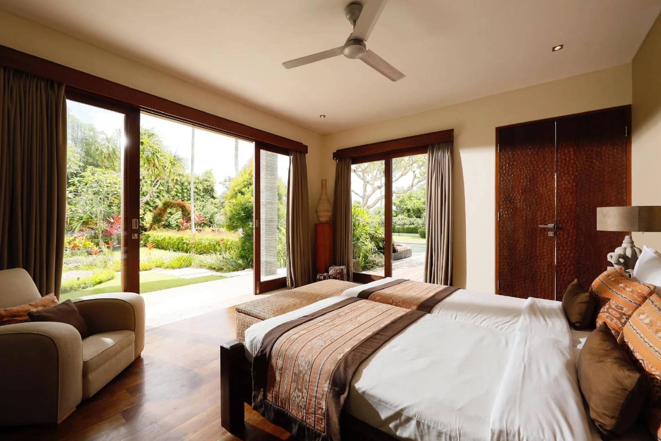 Bed in Villa Uma Nina by Nakula