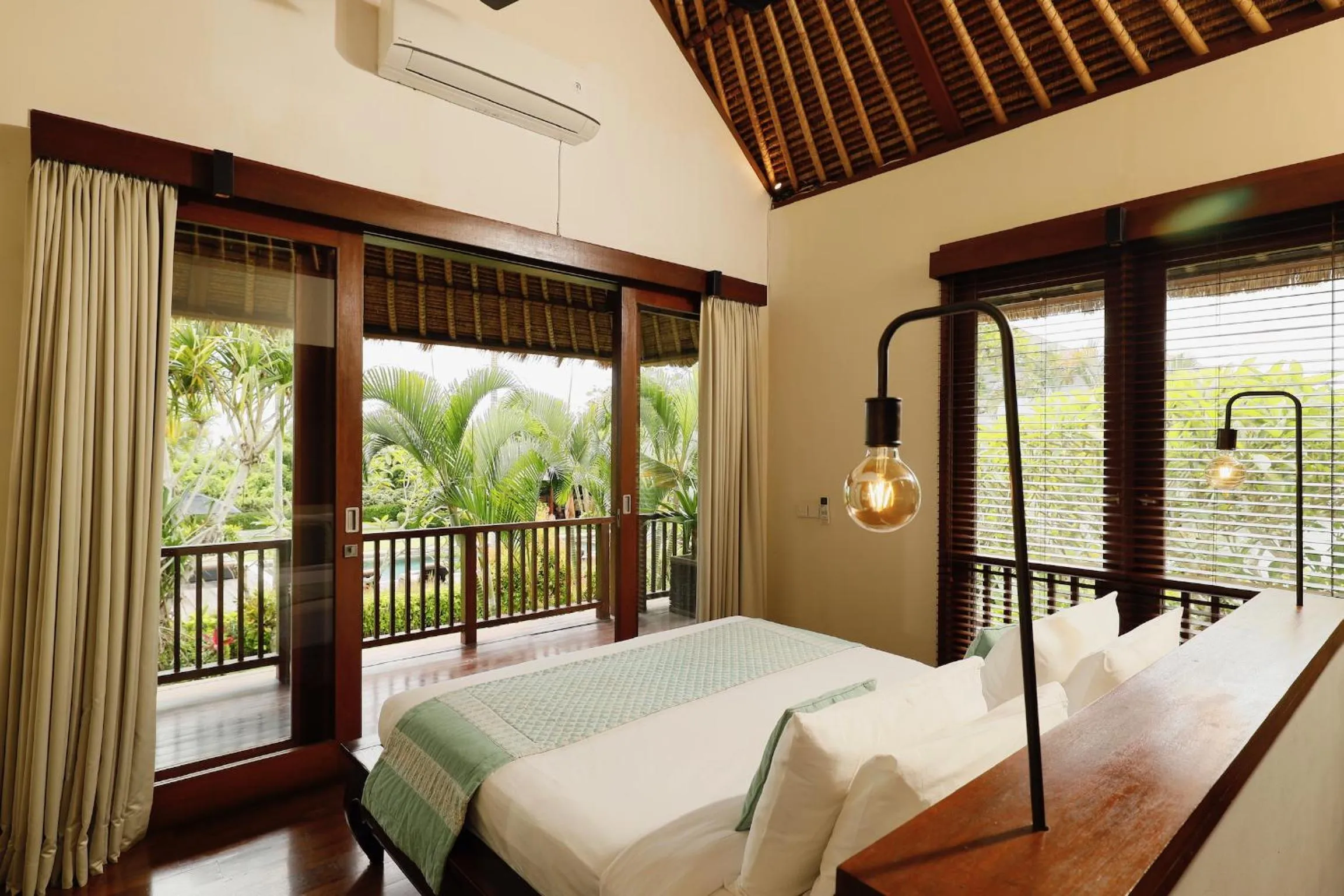 Bed in Villa Uma Nina by Nakula