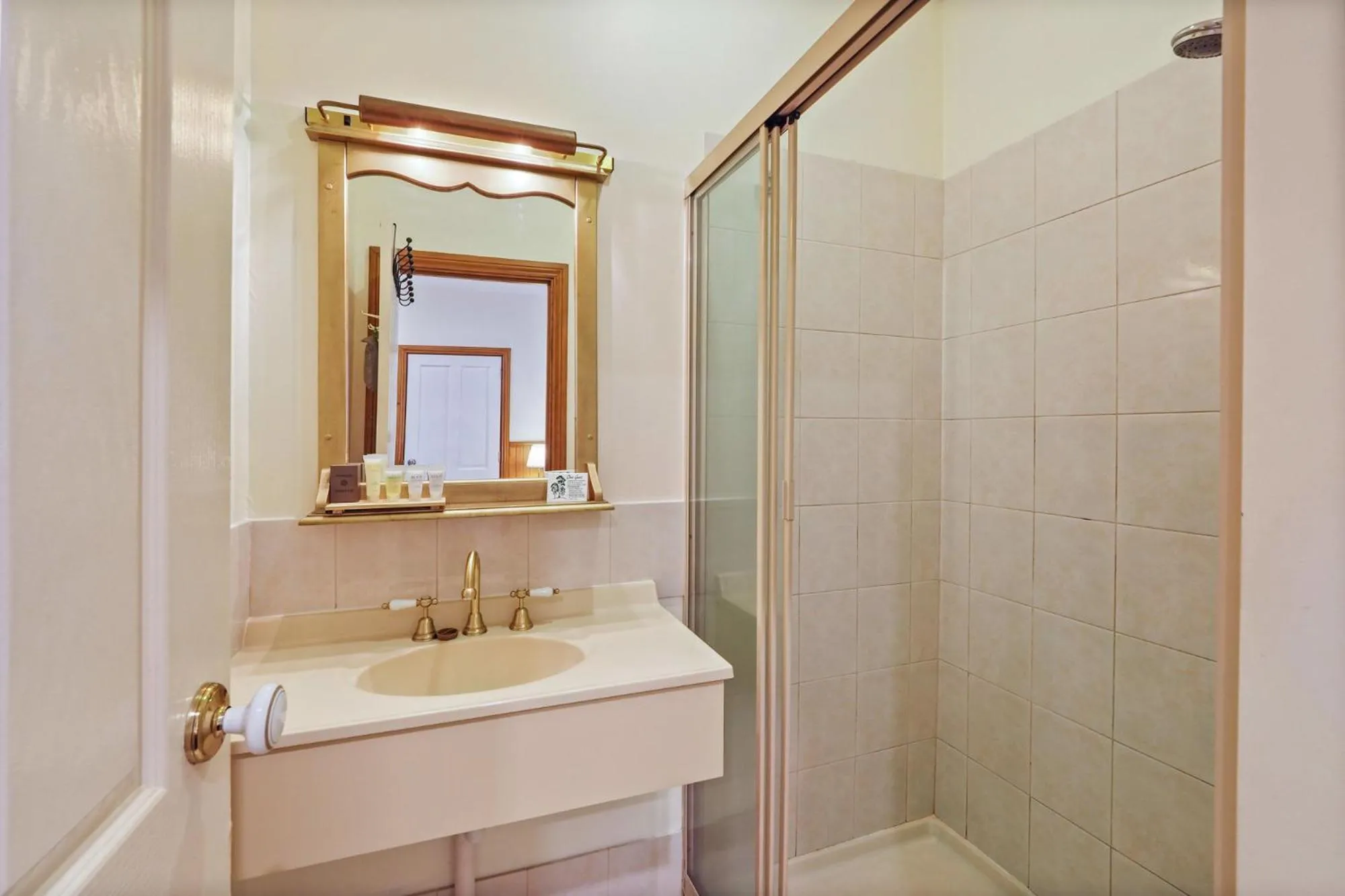 Shower in Forest Lodge Resort