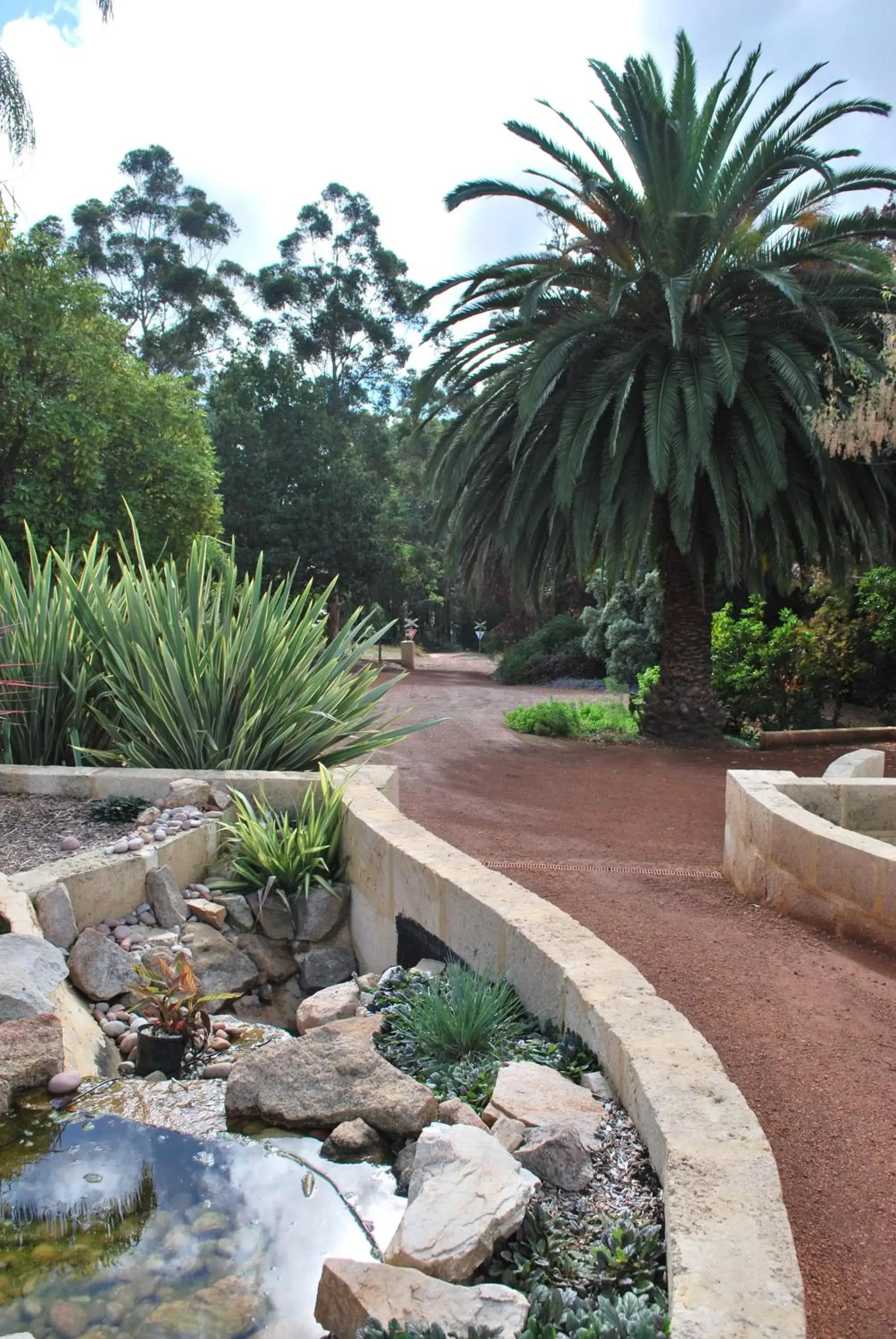Facade/entrance in Forest Lodge Resort Facade/entrance in Forest Lodge Resort