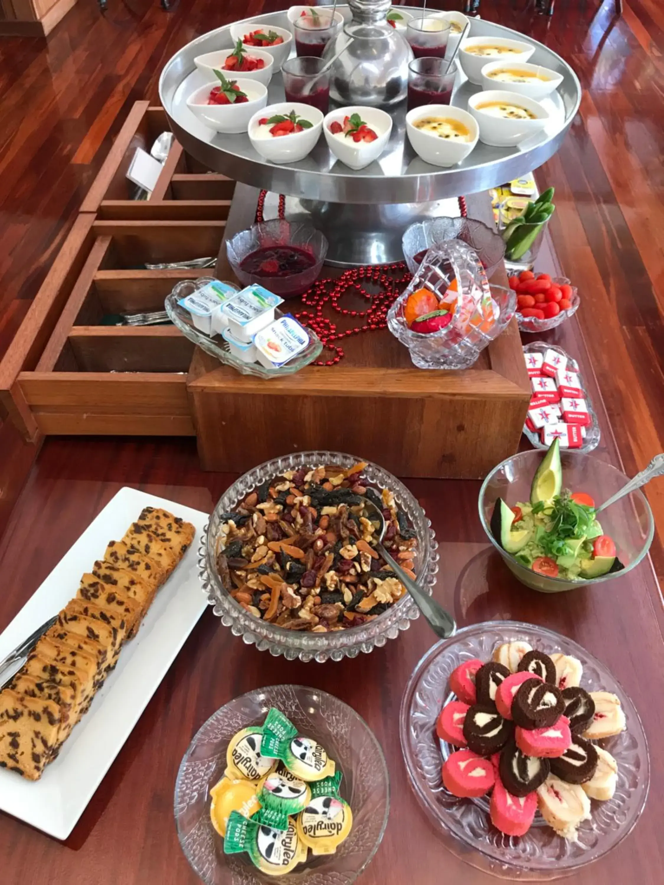 Food and drinks in Forest Lodge Resort Food and drinks in Forest Lodge Resort