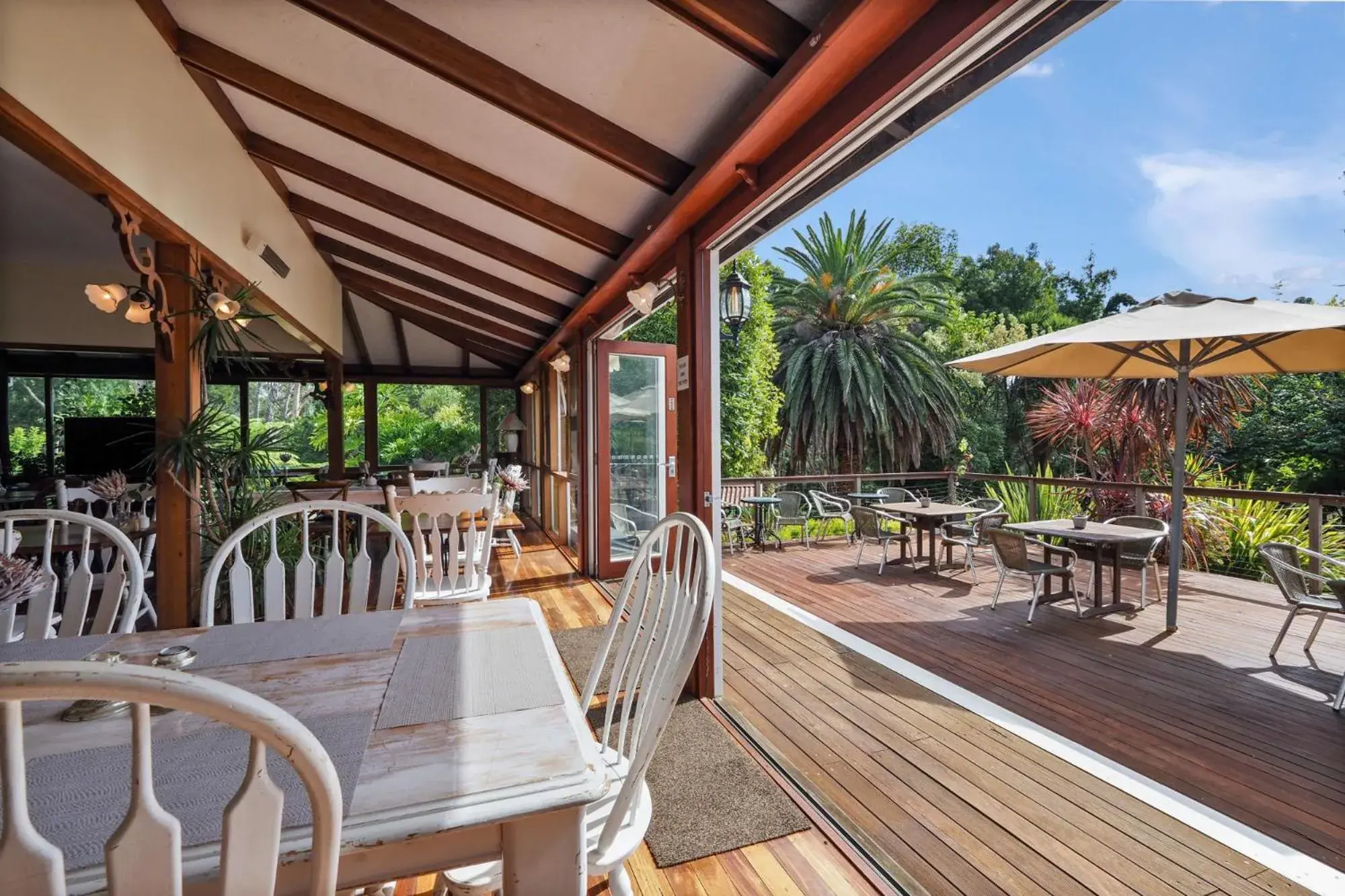 Restaurant/places to eat in Forest Lodge Resort Restaurant/places to eat in Forest Lodge Resort