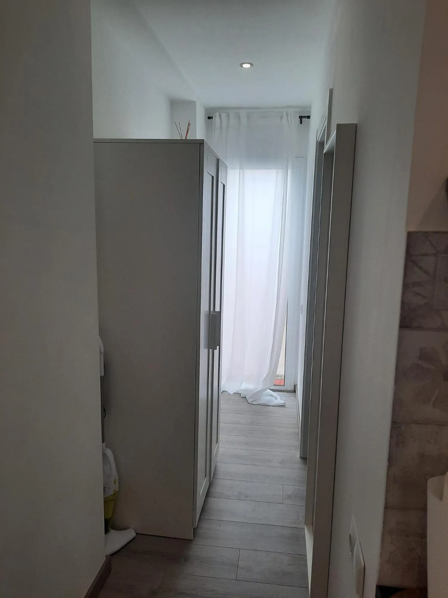 wardrobe in Apartaco Apartamentos