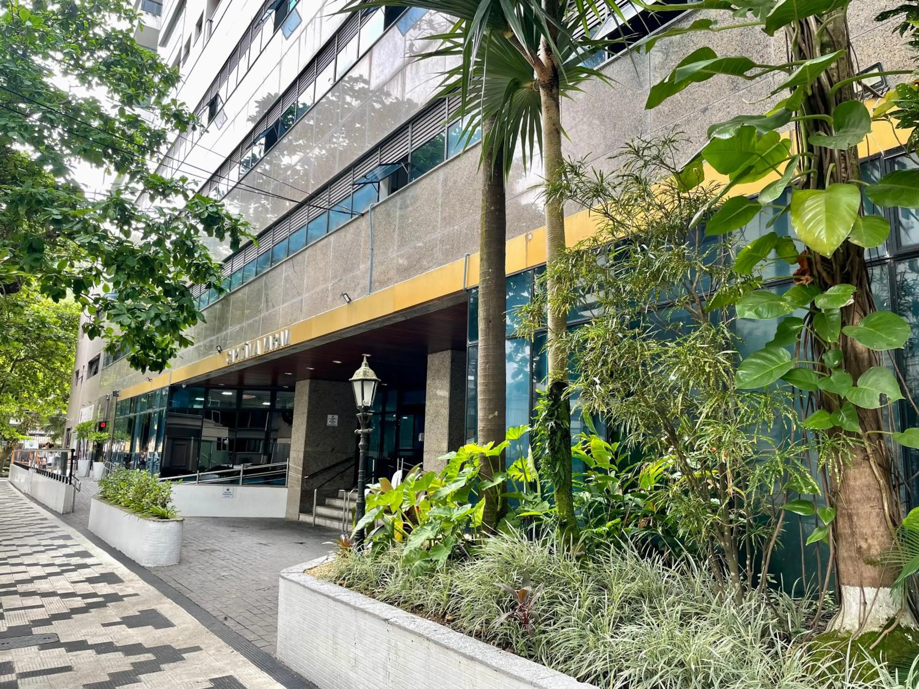 Flat Capitania Varam