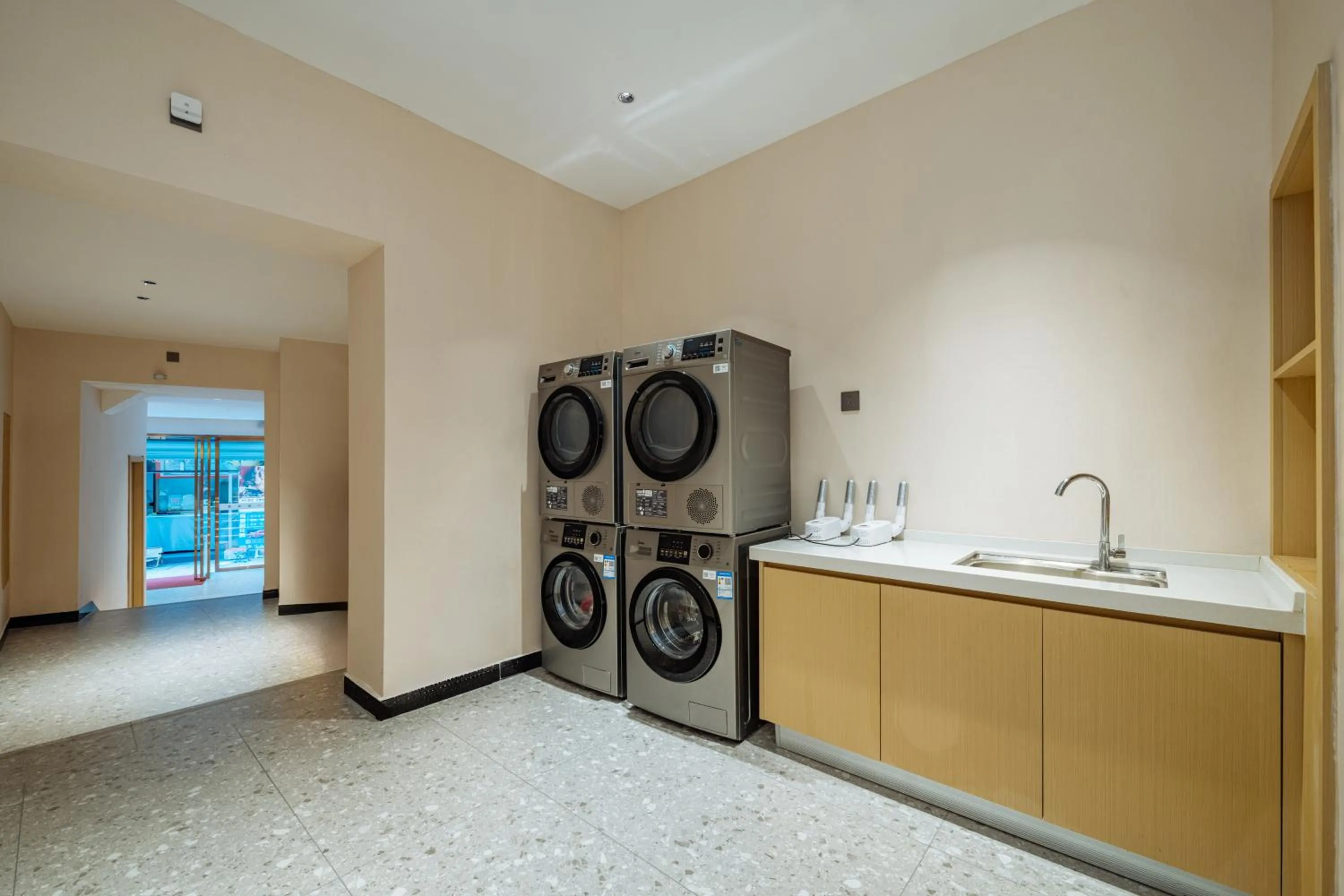 washing machine in Old Street Yun Zhu Hotel