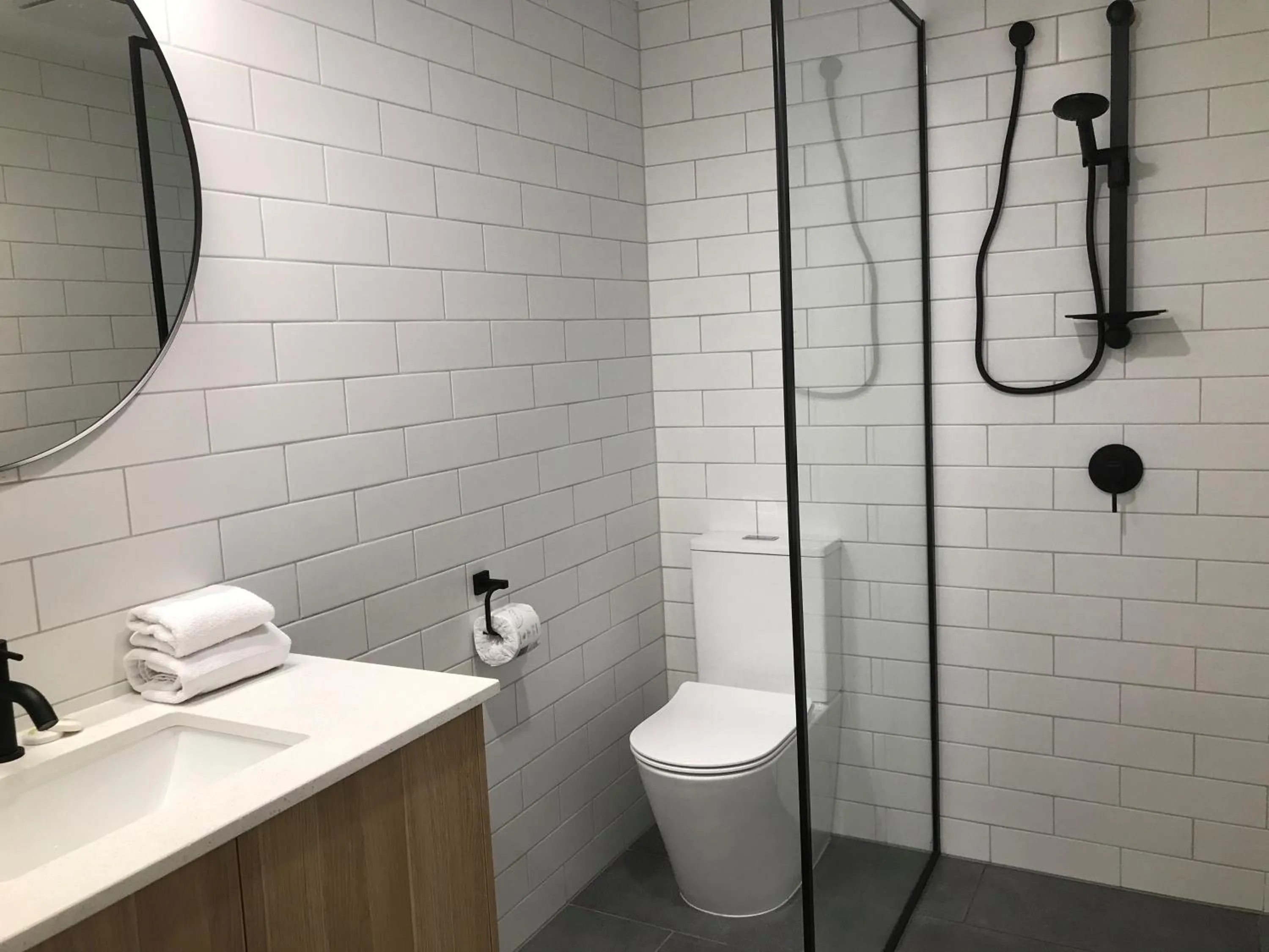 Bathroom in The Osmond Motel & Apartments