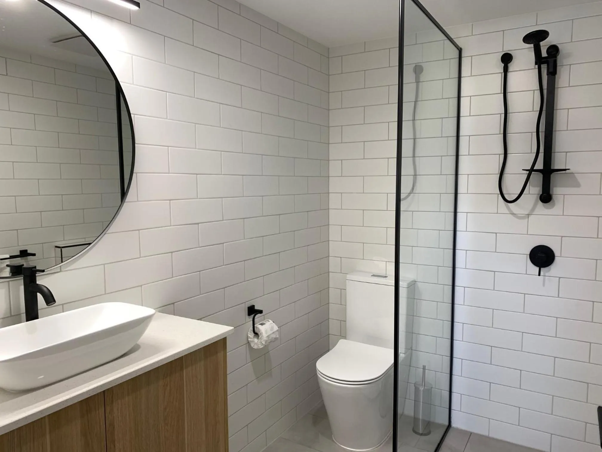 Bathroom in The Osmond Motel & Apartments