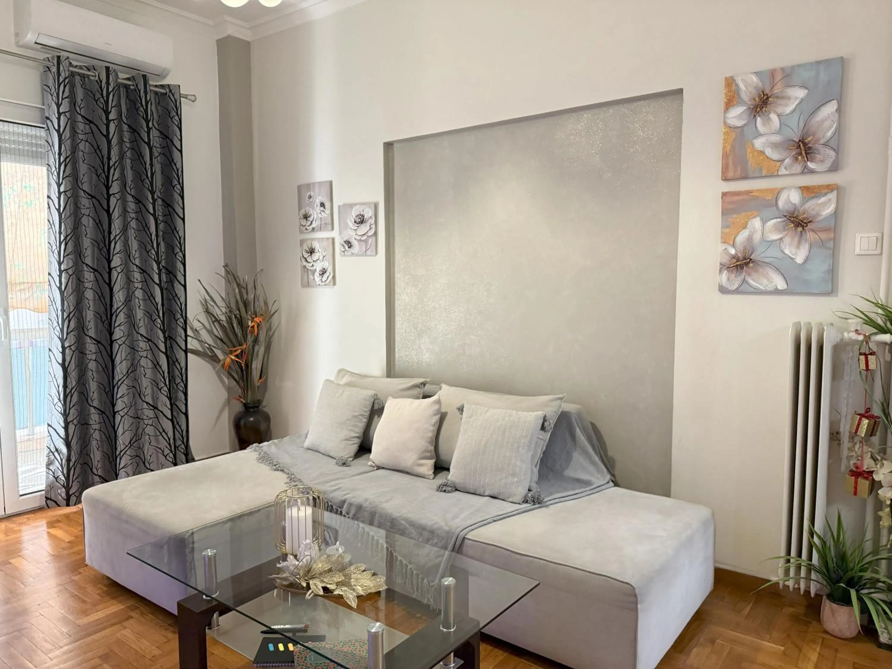 2 Bedrooms Apartment Center of Athens 4 min Subway