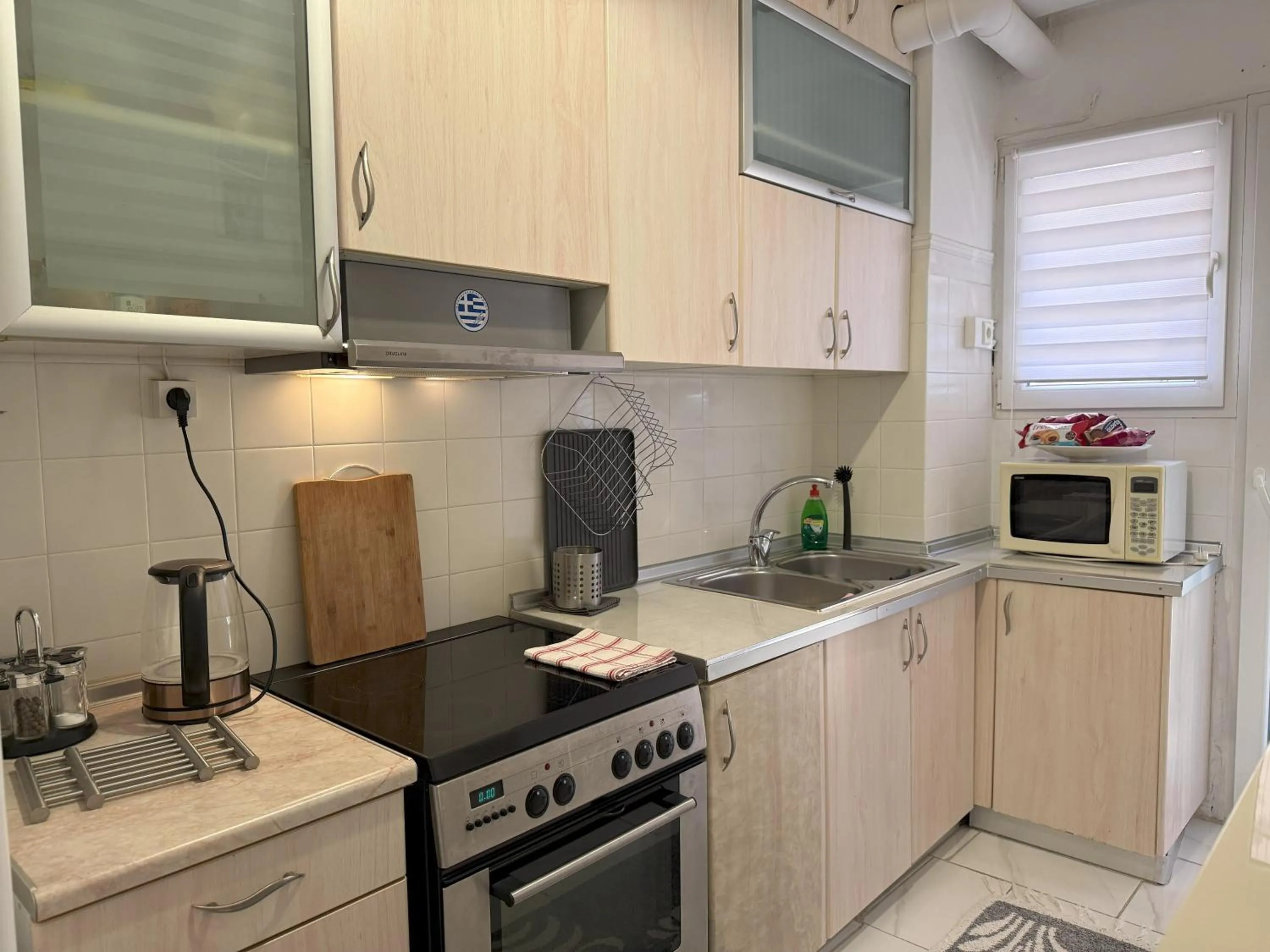 2 Bedrooms Apartment Center of Athens 4 min Subway