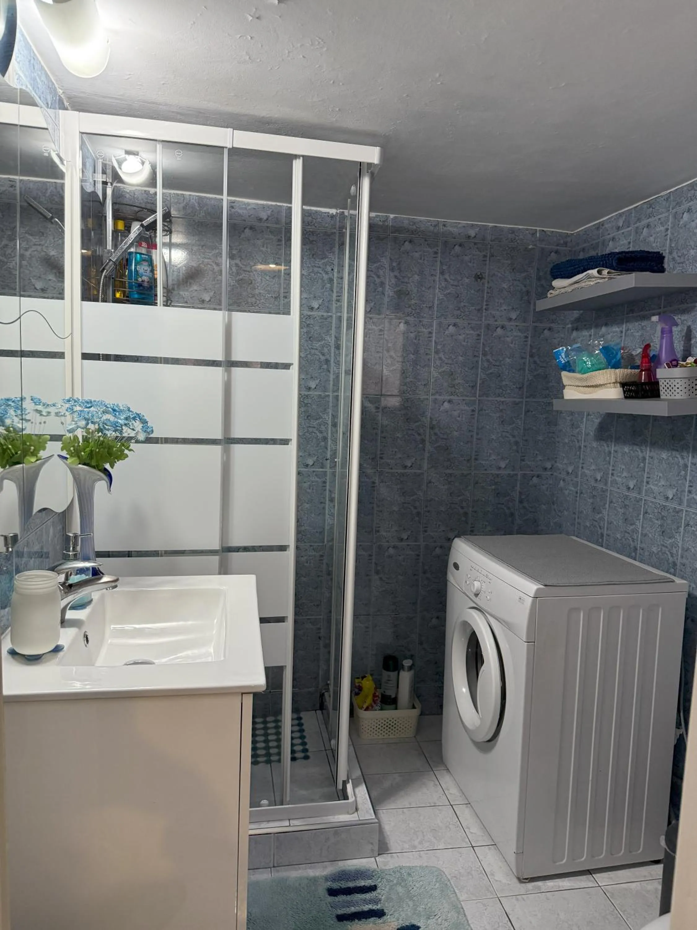 2 Bedrooms Apartment Center of Athens 4 min Subway