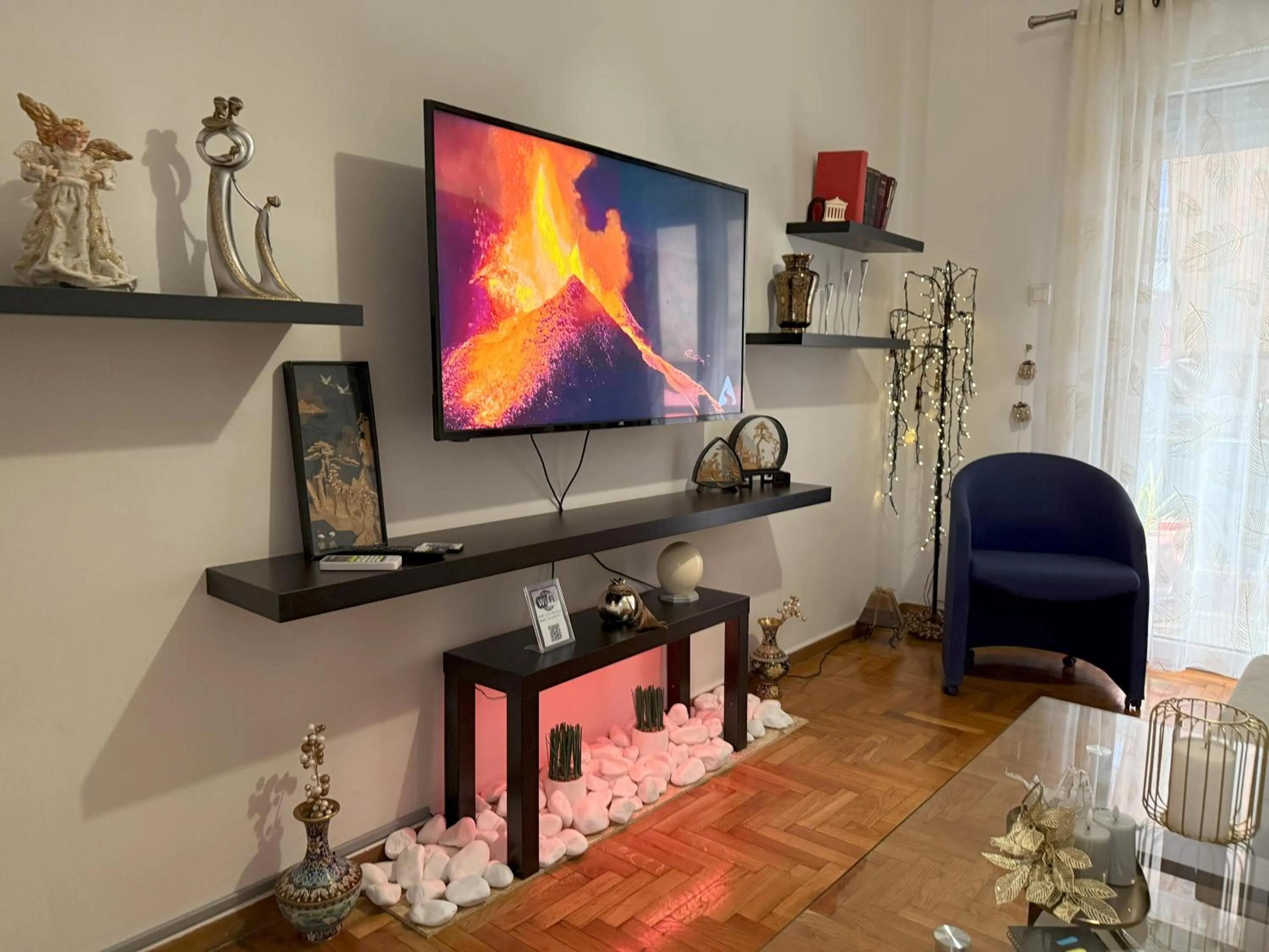 2 Bedrooms Apartment Center of Athens 4 min Subway