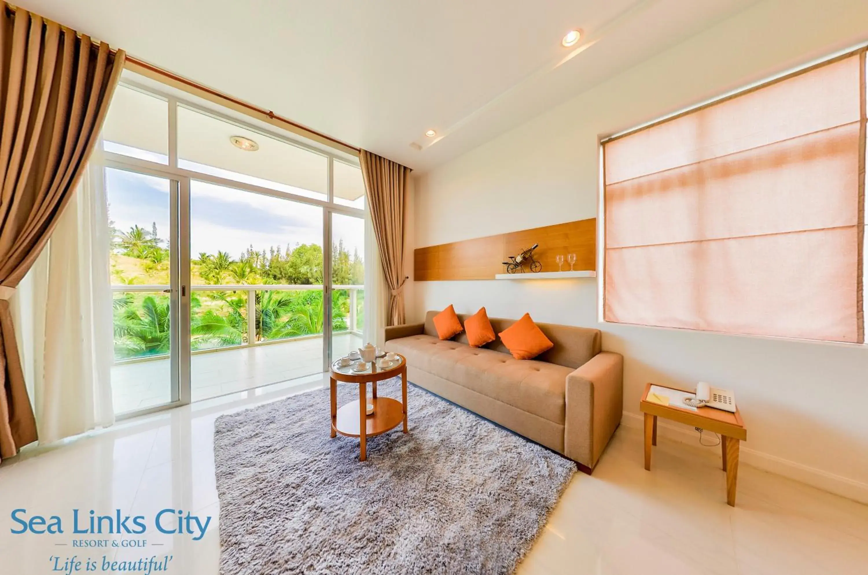 One-Bedroom Apartment with Garden View in Ocean Vista One-Bedroom Apartment with Garden View in Ocean Vista