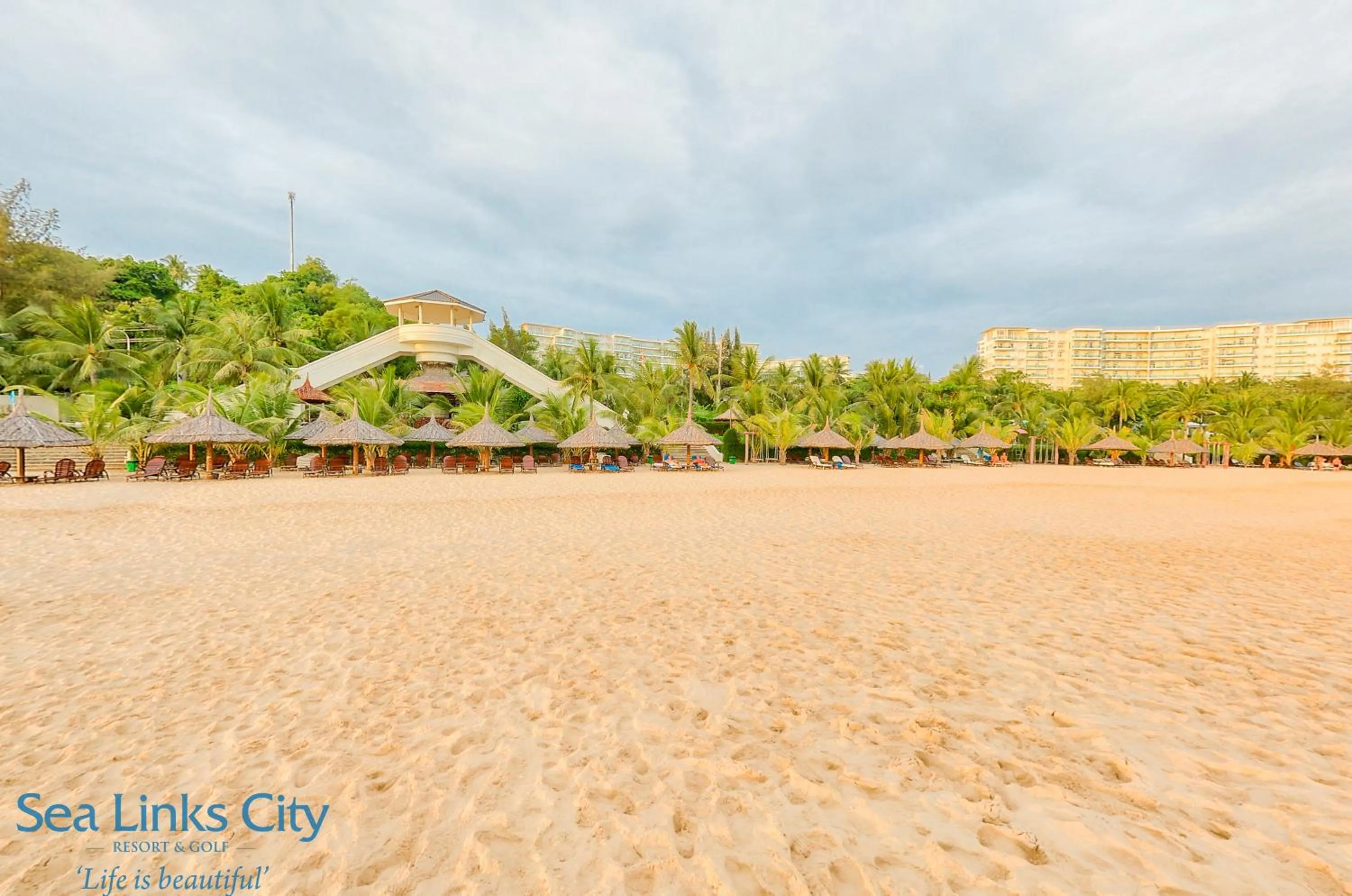 Beach in Ocean Vista