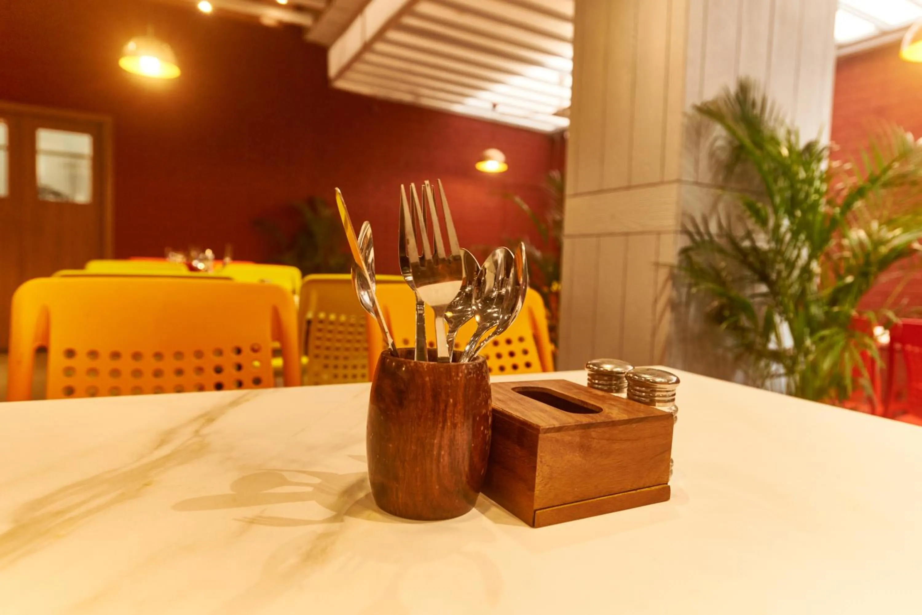 Restaurant/places to eat in Hotel Anand Heritage