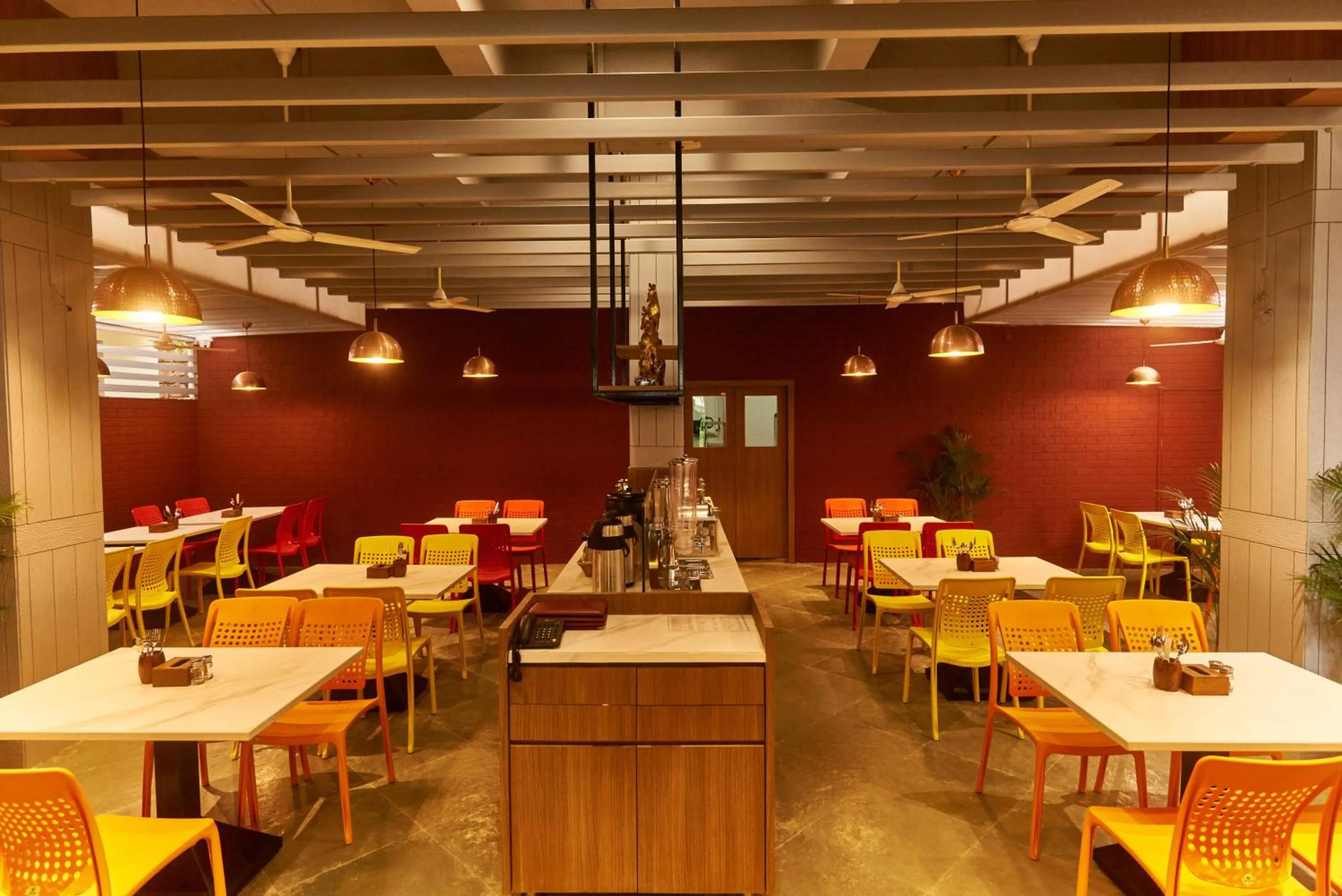 Restaurant/places to eat in Hotel Anand Heritage