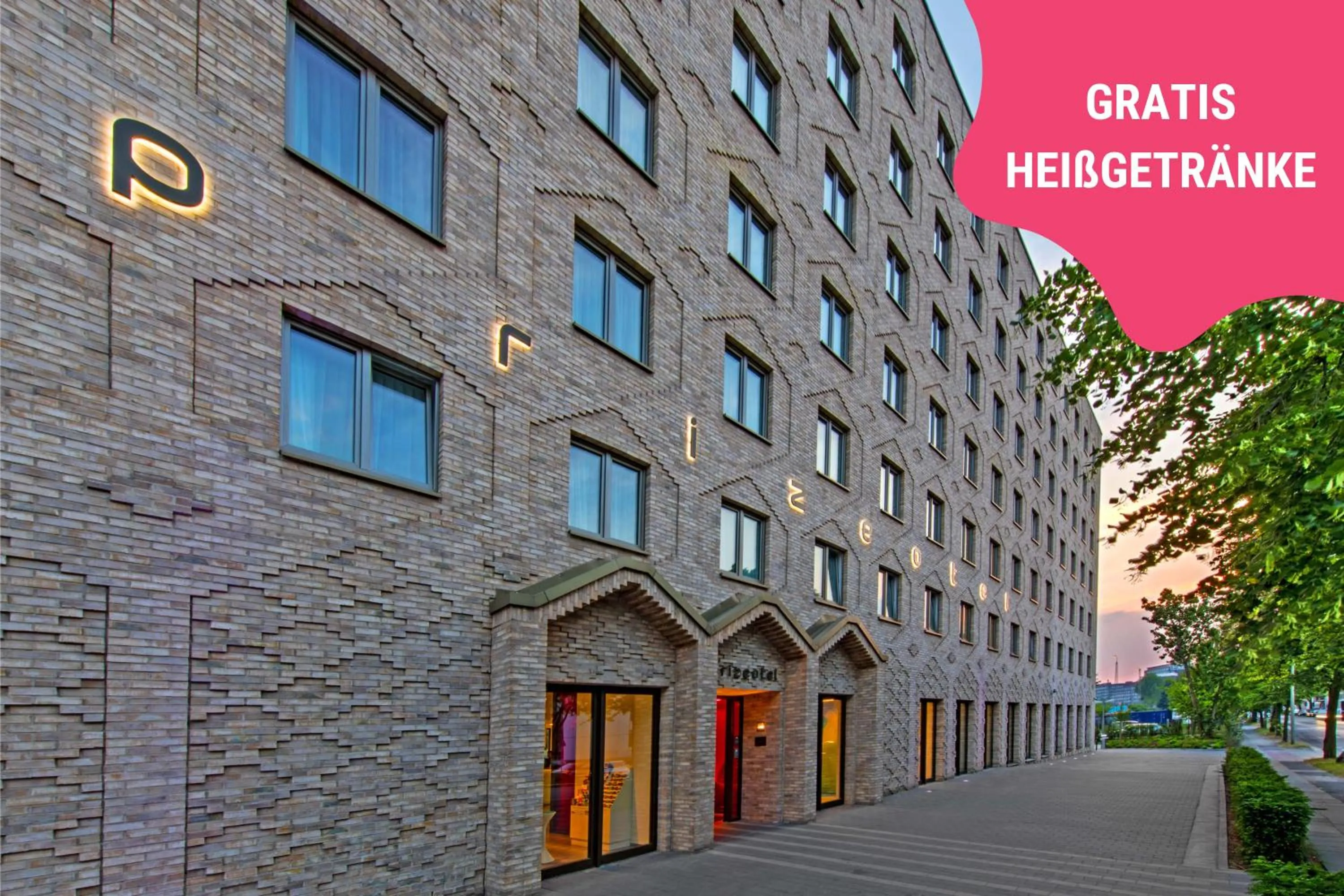 Property building in Prize by Radisson, Hamburg City