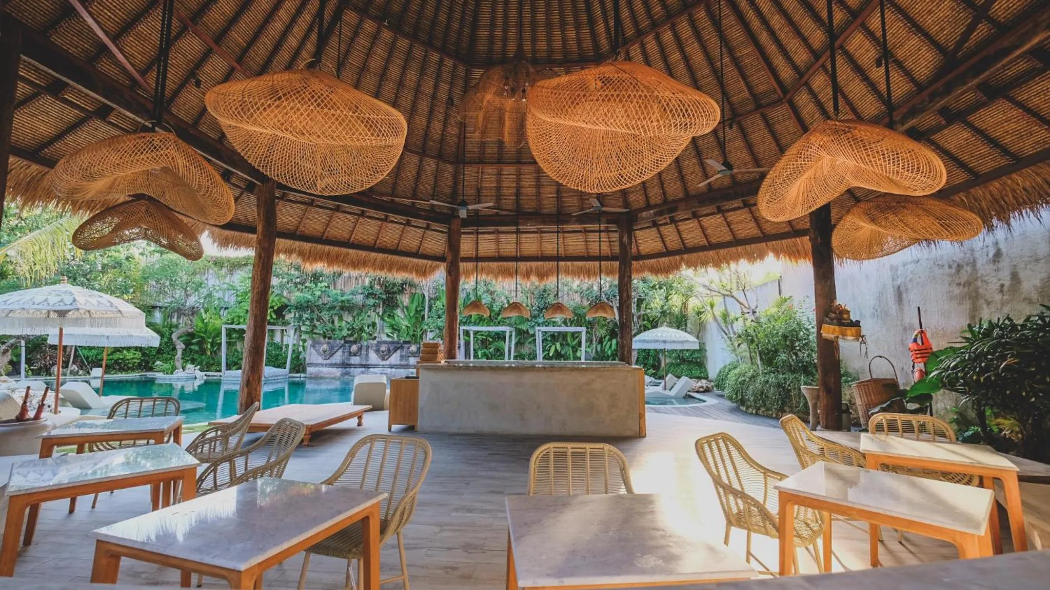 Swimming pool in Amnaya Resort Nusa Dua