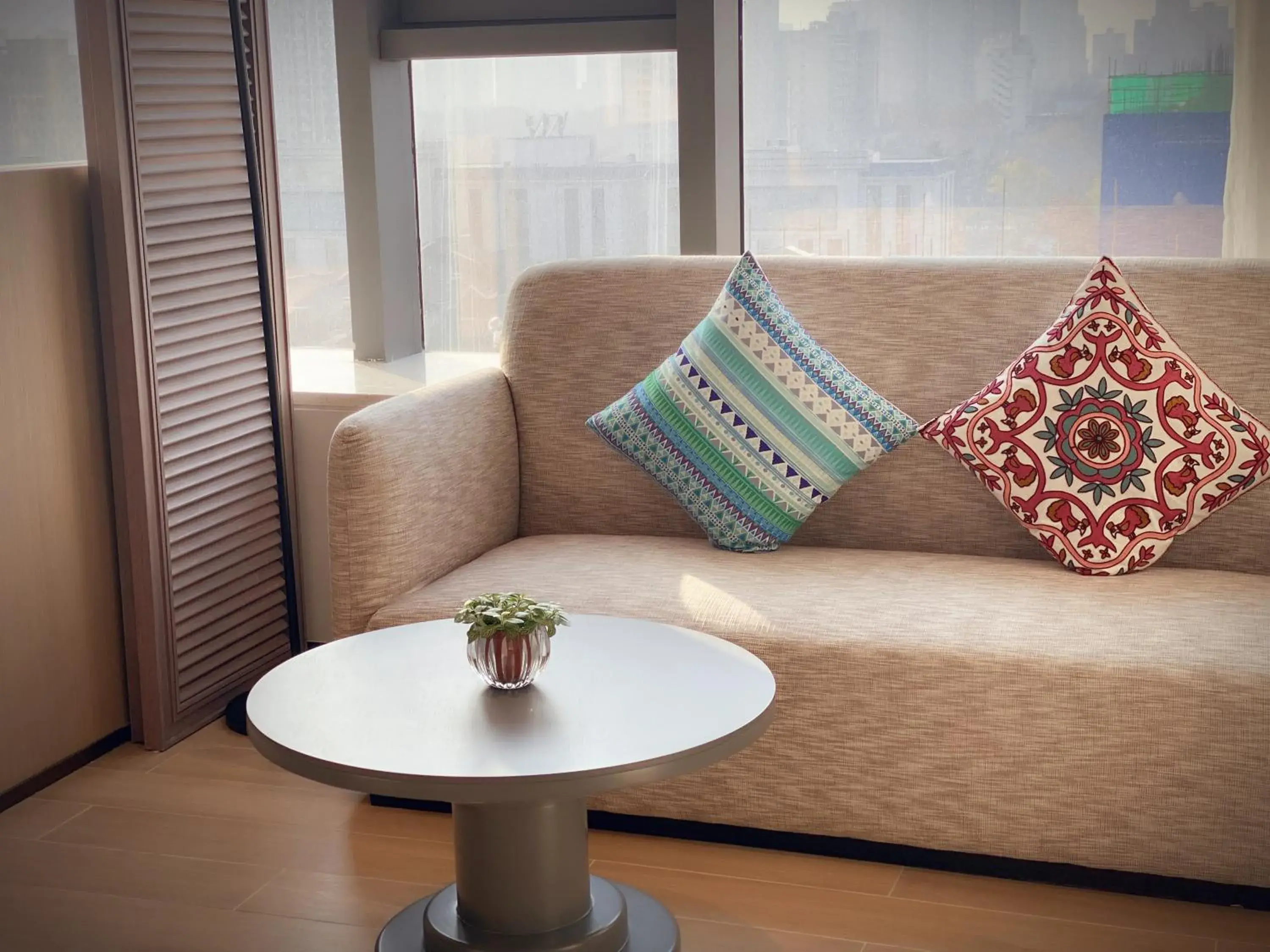 Living room in lyf Dayanta Xi'an by the Ascott Limited free gym & free park & free laundry room Living room in lyf Dayanta Xi'an by the Ascott Limited free gym & free park & free laundry room