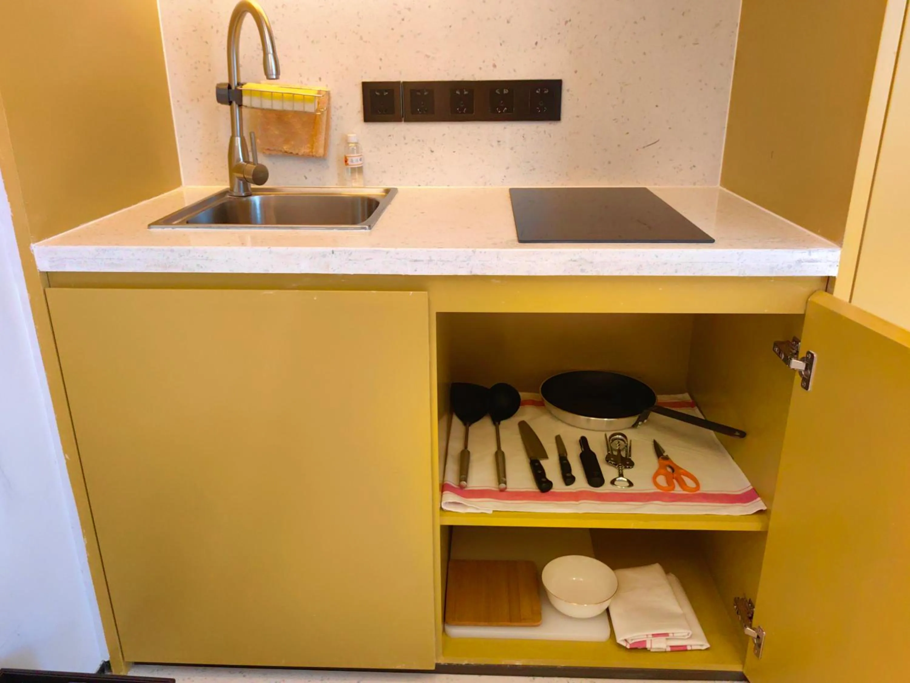 Kitchen or kitchenette in lyf Dayanta Xi'an by the Ascott Limited free gym & free park & free laundry room