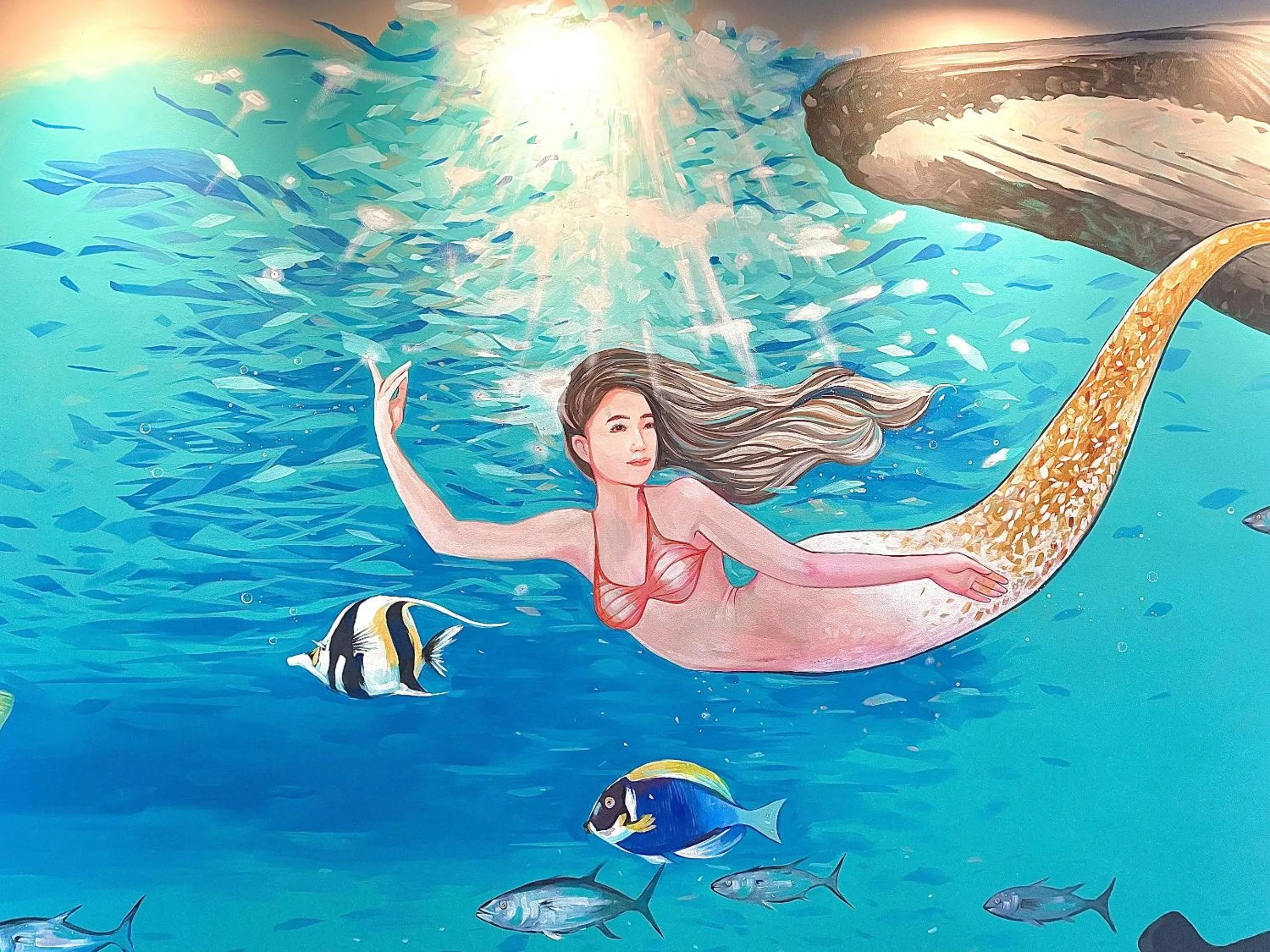 locker in The Poem Hotel