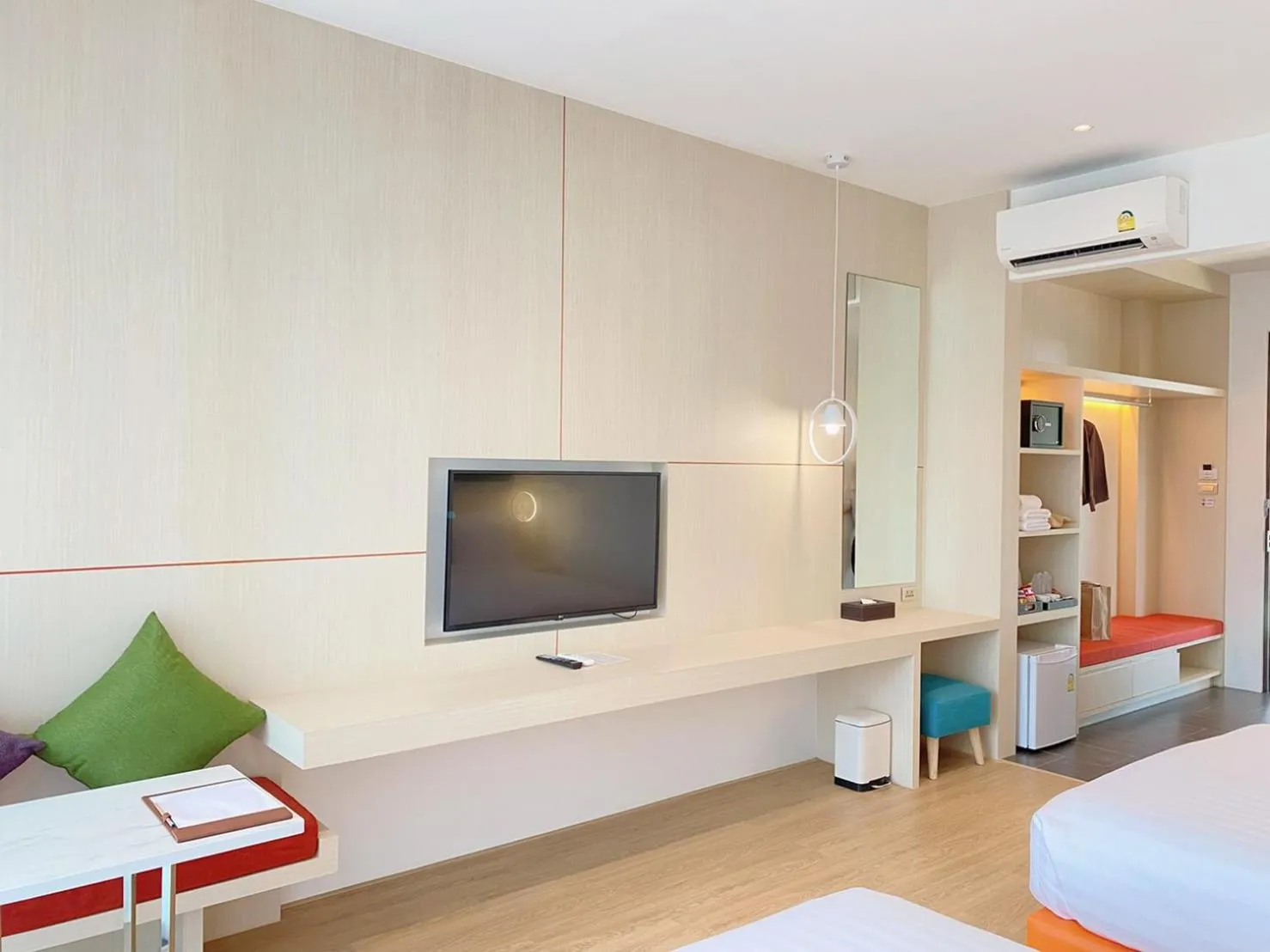 TV and multimedia, Bed in The Poem Hotel