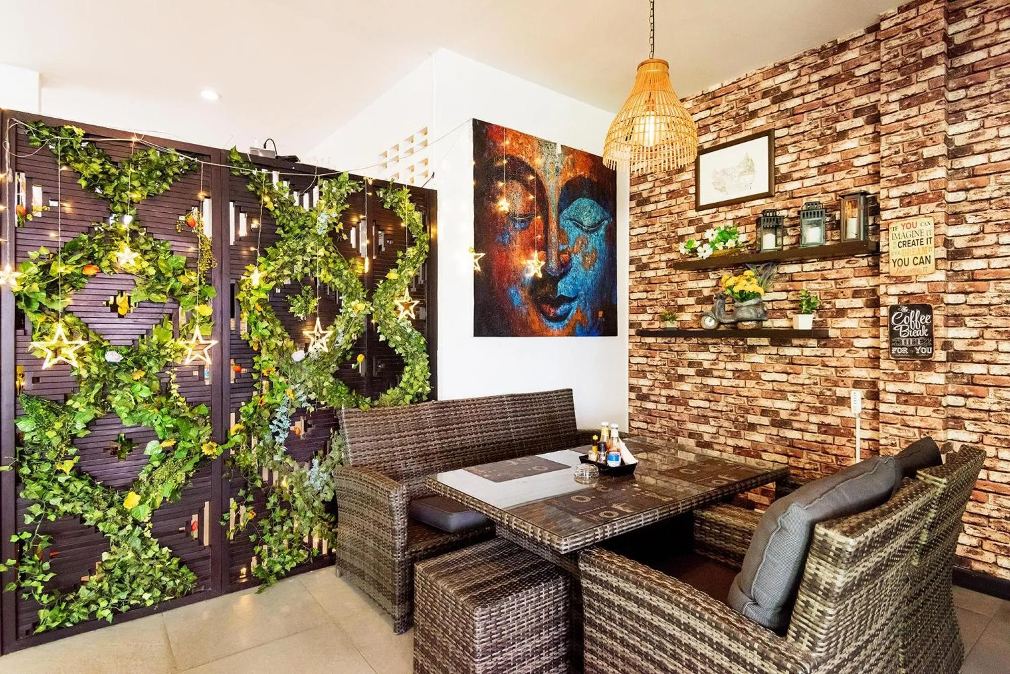 Lounge or bar in Hallo Patong Hotel