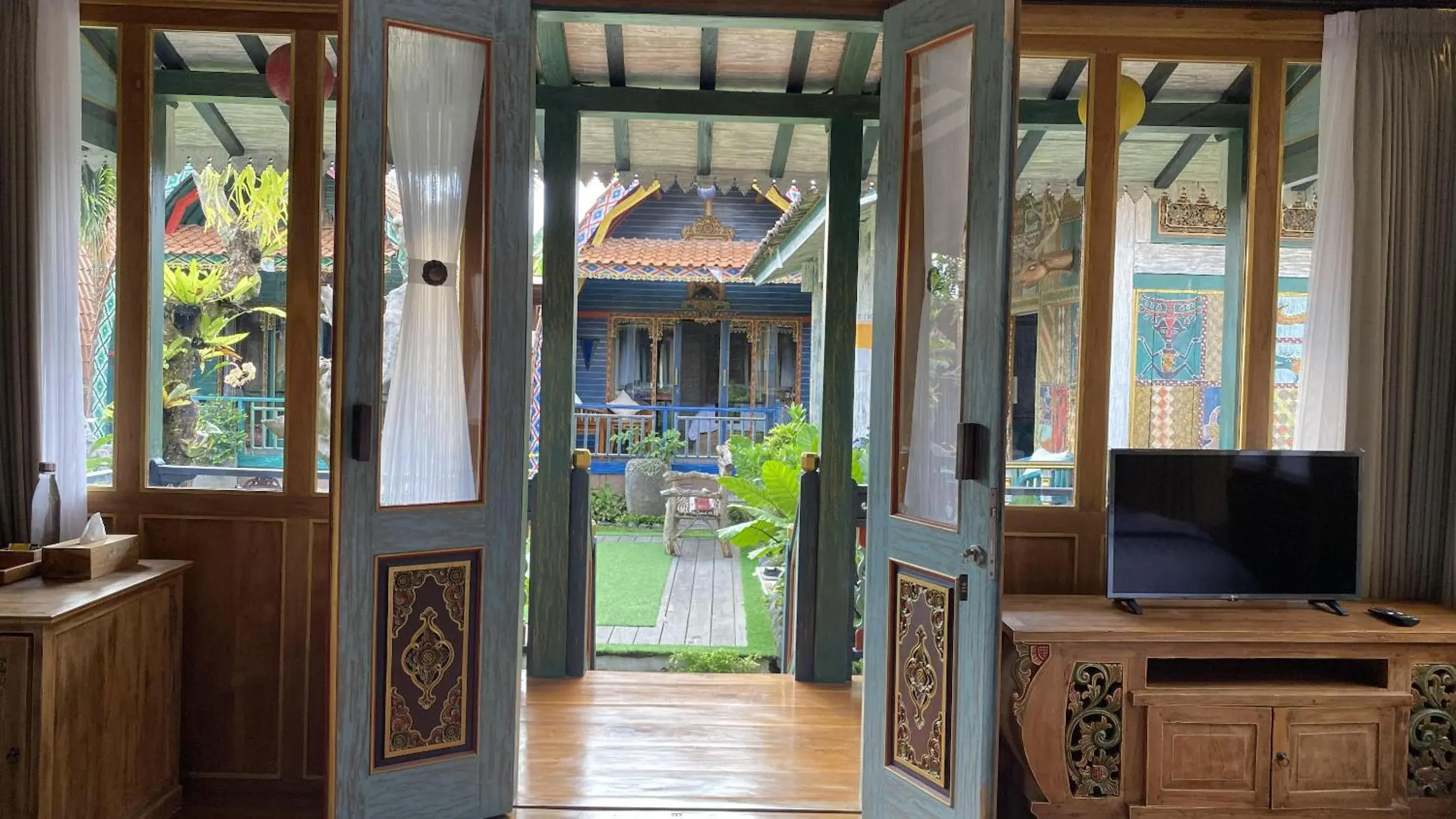 TV and multimedia in Villa Telaga Wana TV and multimedia in Villa Telaga Wana