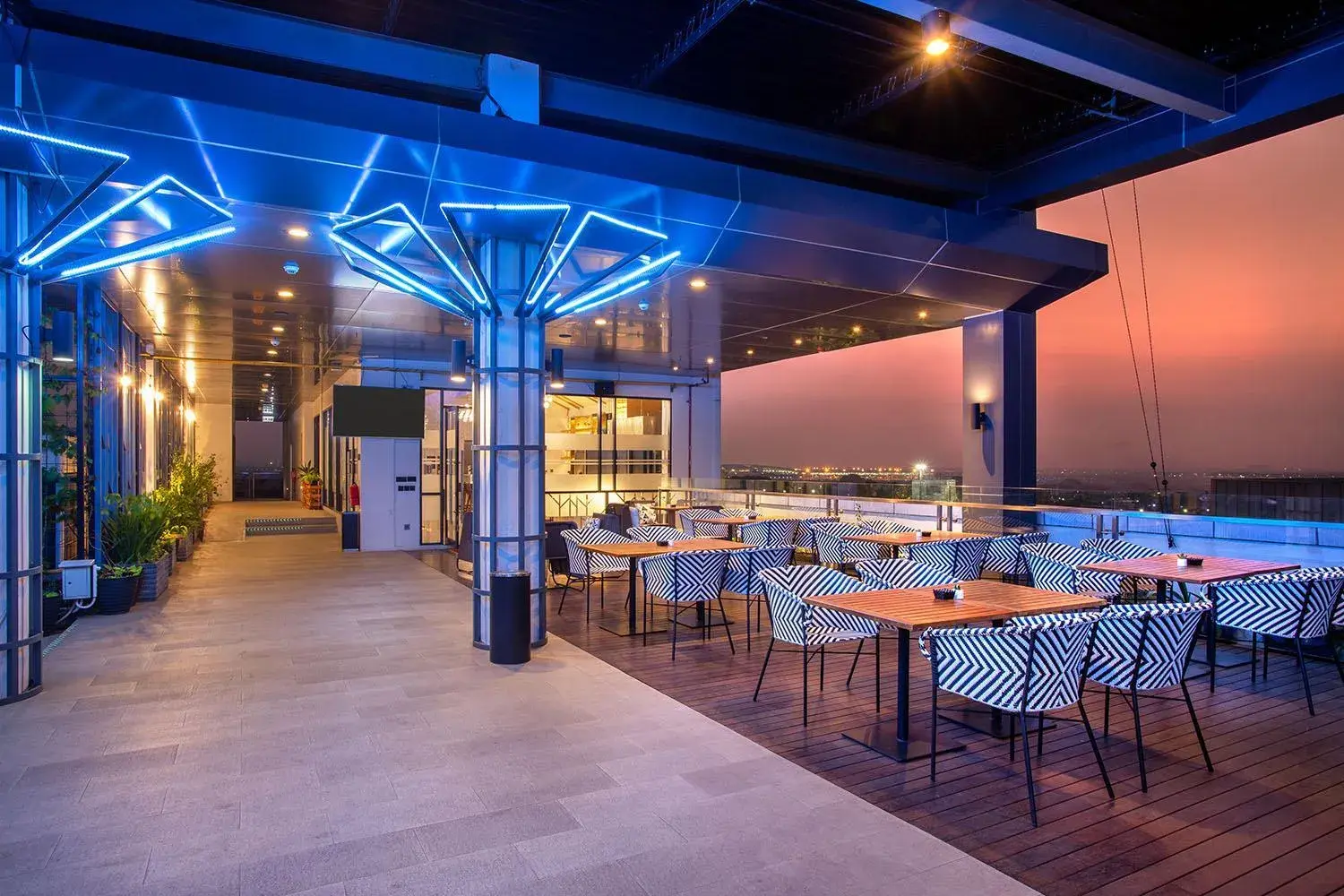 Lounge or bar in THE 1O1 Jakarta Airport CBC Lounge or bar in THE 1O1 Jakarta Airport CBC