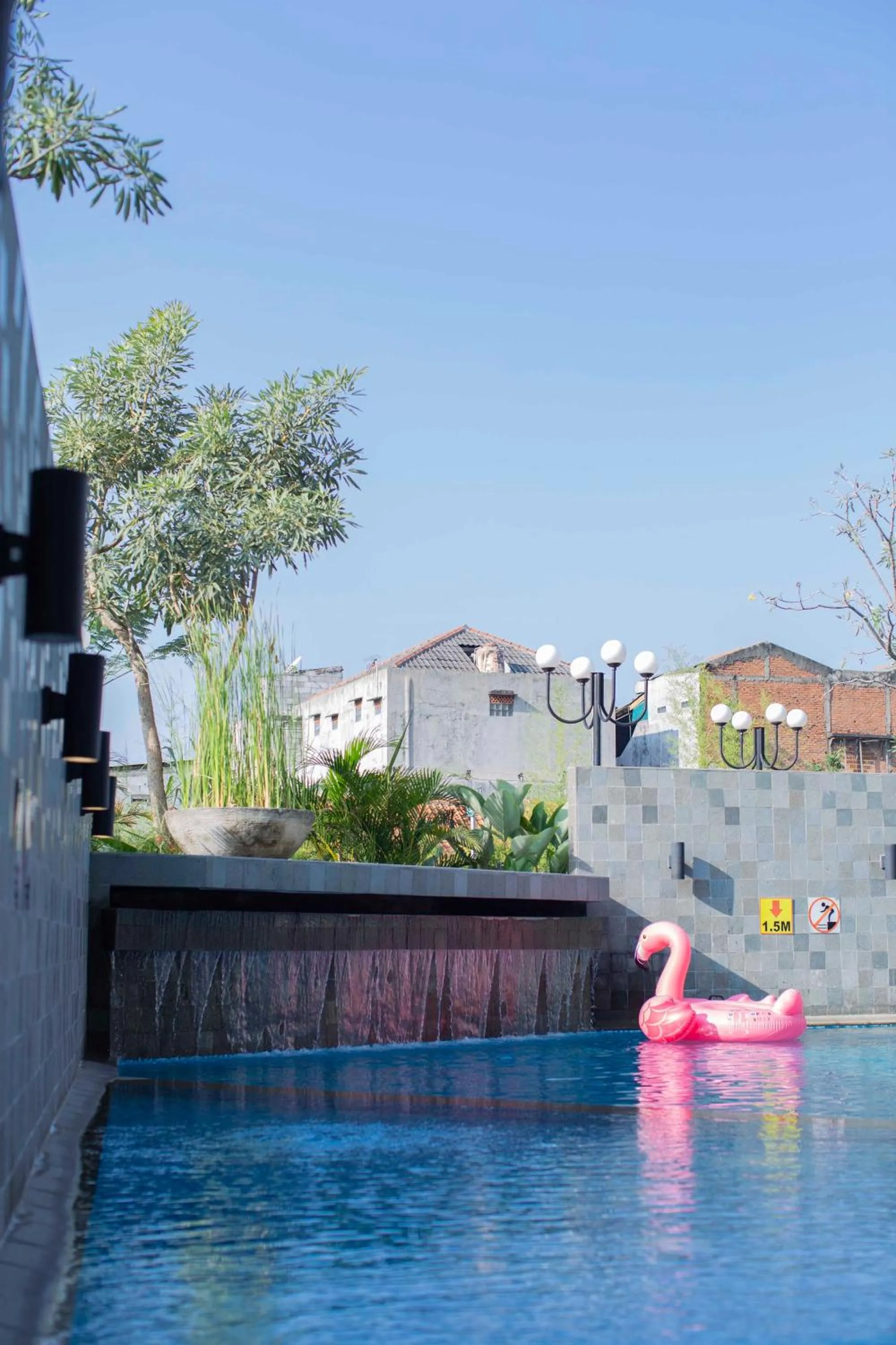 Swimming pool in THE 1O1 Jakarta Airport CBC