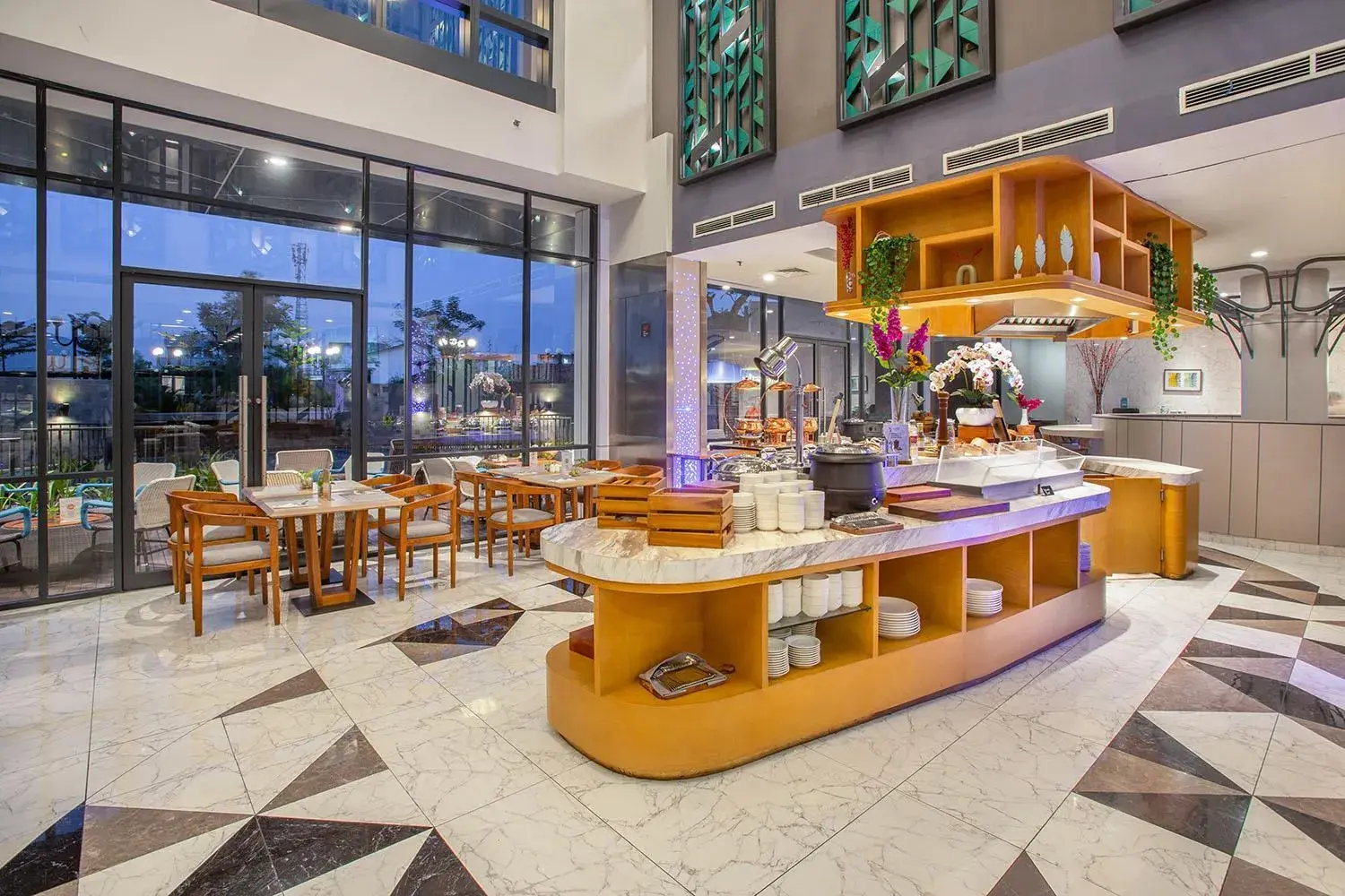 Restaurant/places to eat in THE 1O1 Jakarta Airport CBC Restaurant/places to eat in THE 1O1 Jakarta Airport CBC