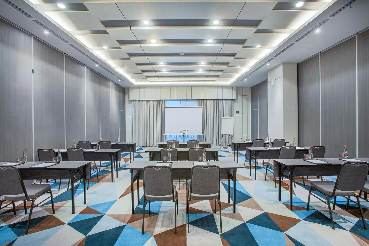 Meeting/conference room in THE 1O1 Jakarta Airport CBC
