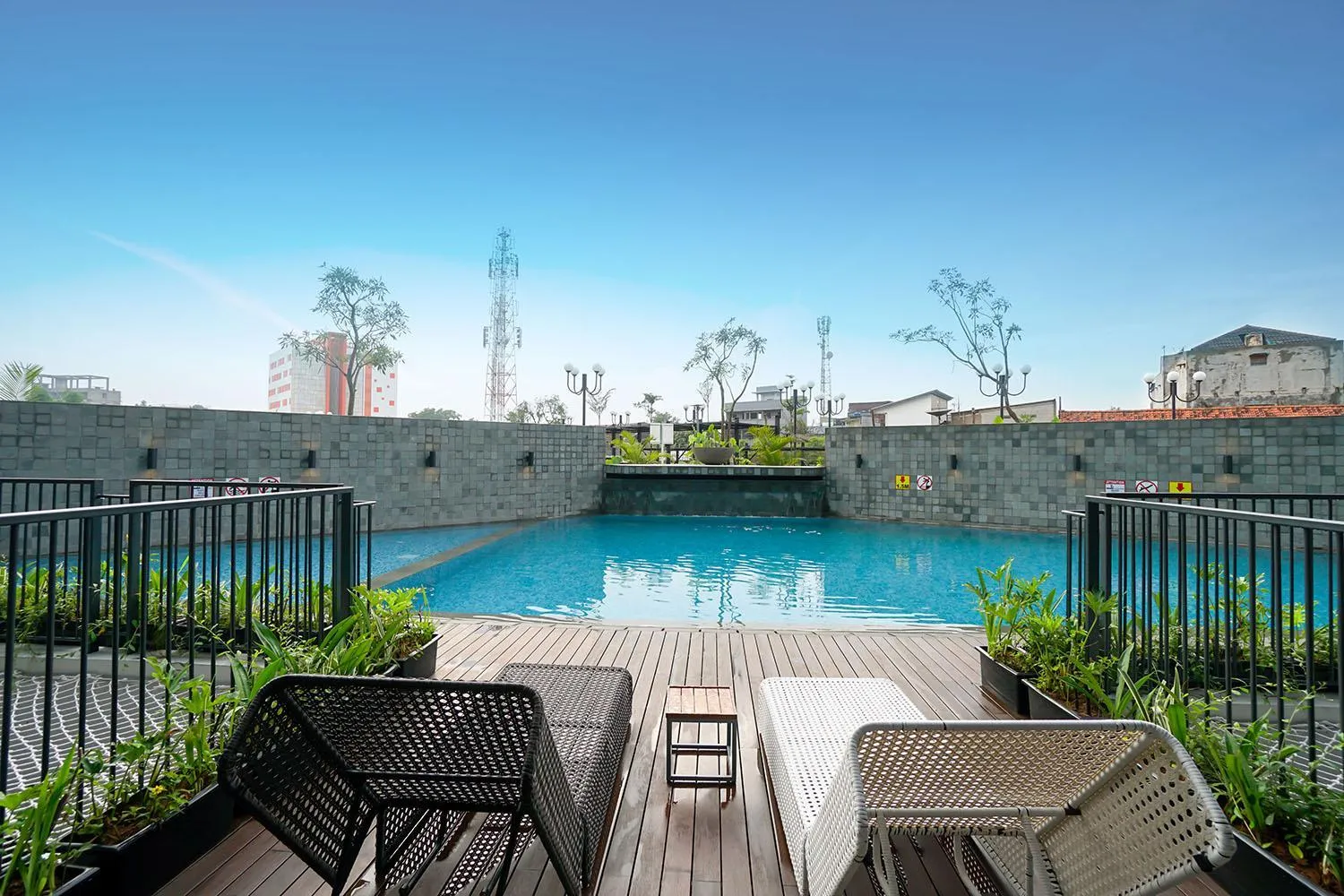 Swimming pool in THE 1O1 Jakarta Airport CBC