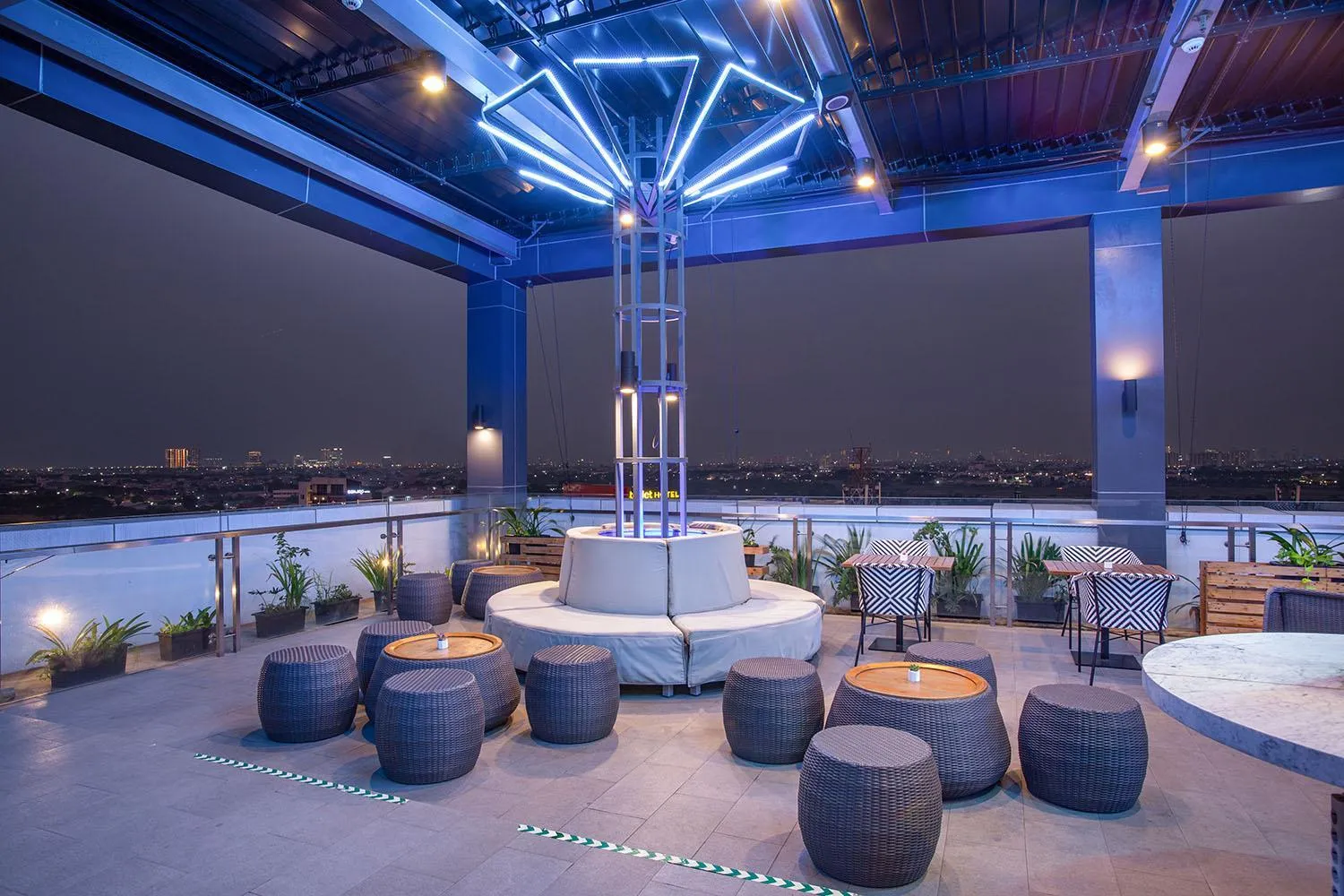 Lounge or bar in THE 1O1 Jakarta Airport CBC