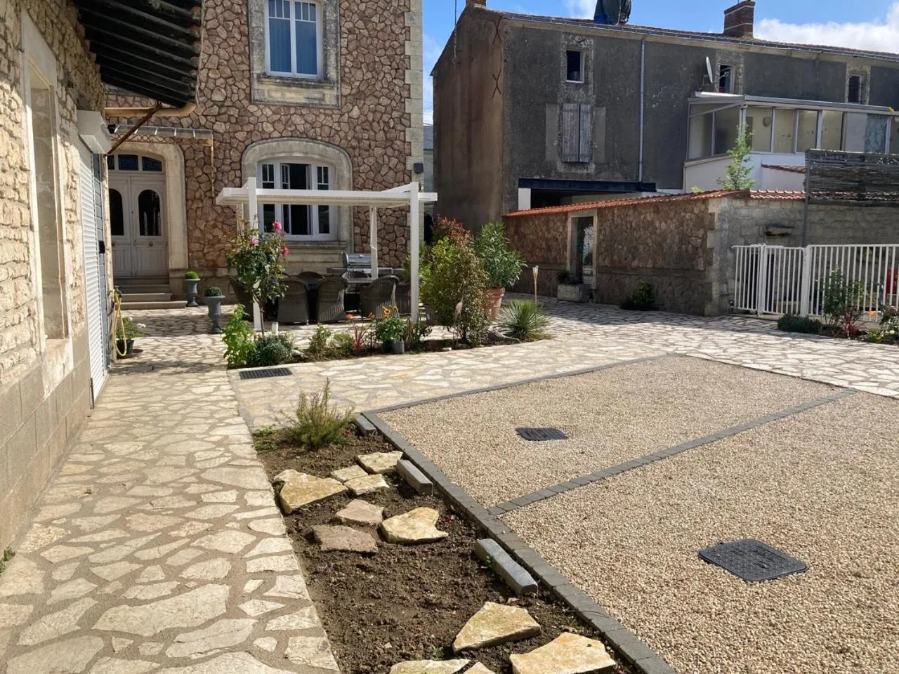 La Villa des Roses Gîte Chambres d'hôtes Piscine chauffée