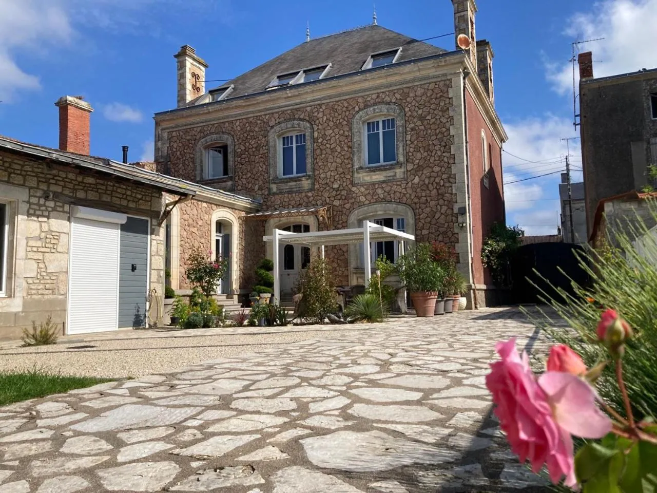 La Villa des Roses Gîte Chambres d'hôtes Piscine chauffée