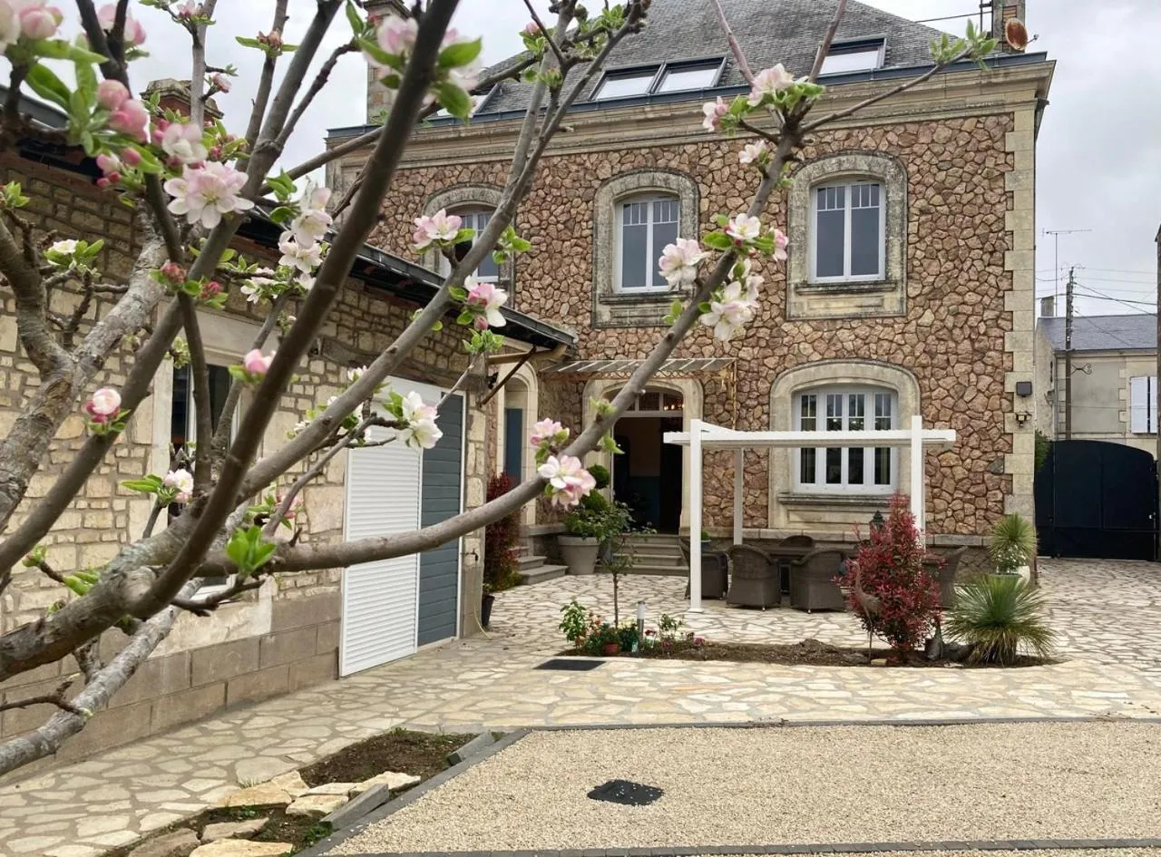 La Villa des Roses Gîte Chambres d'hôtes Piscine chauffée