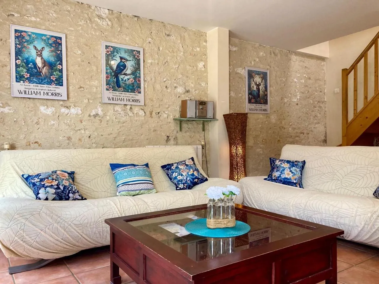Living room in La Villa des Roses Gîte Chambres d'hôtes Piscine chauffée